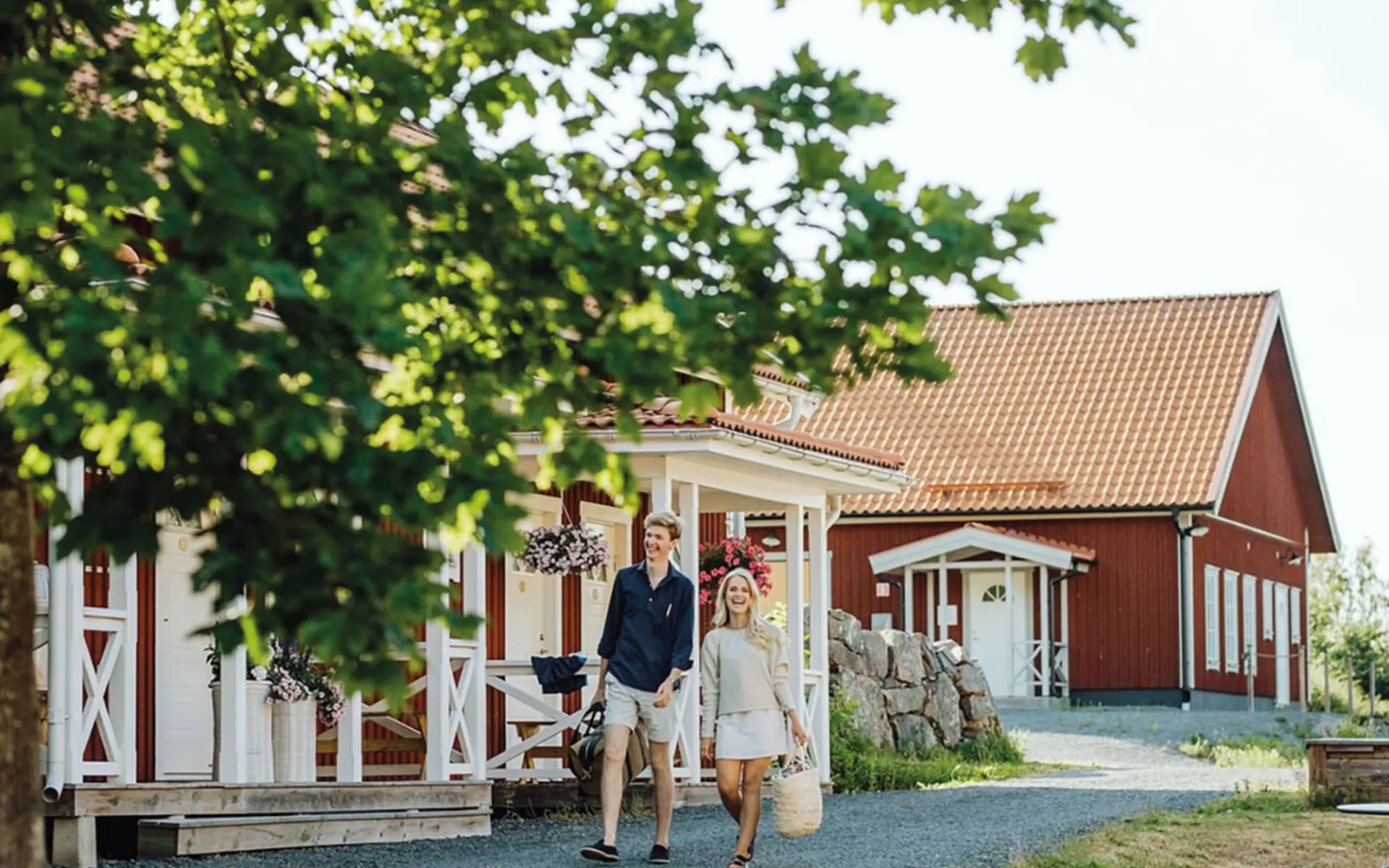 «Unser kleines Bullerbü» – Ferien in Småland in Vetlanda: 44_Couple ©Wallby Säteri