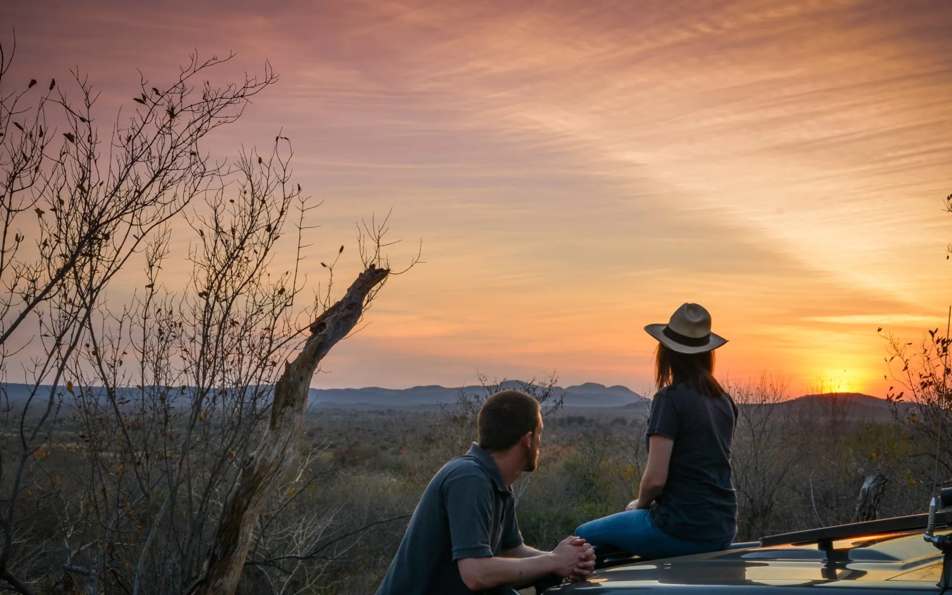 Madikwe Safari Lodge in Madikwe Game Reserve:  Madikwe Safari Lodge - Bushwalk