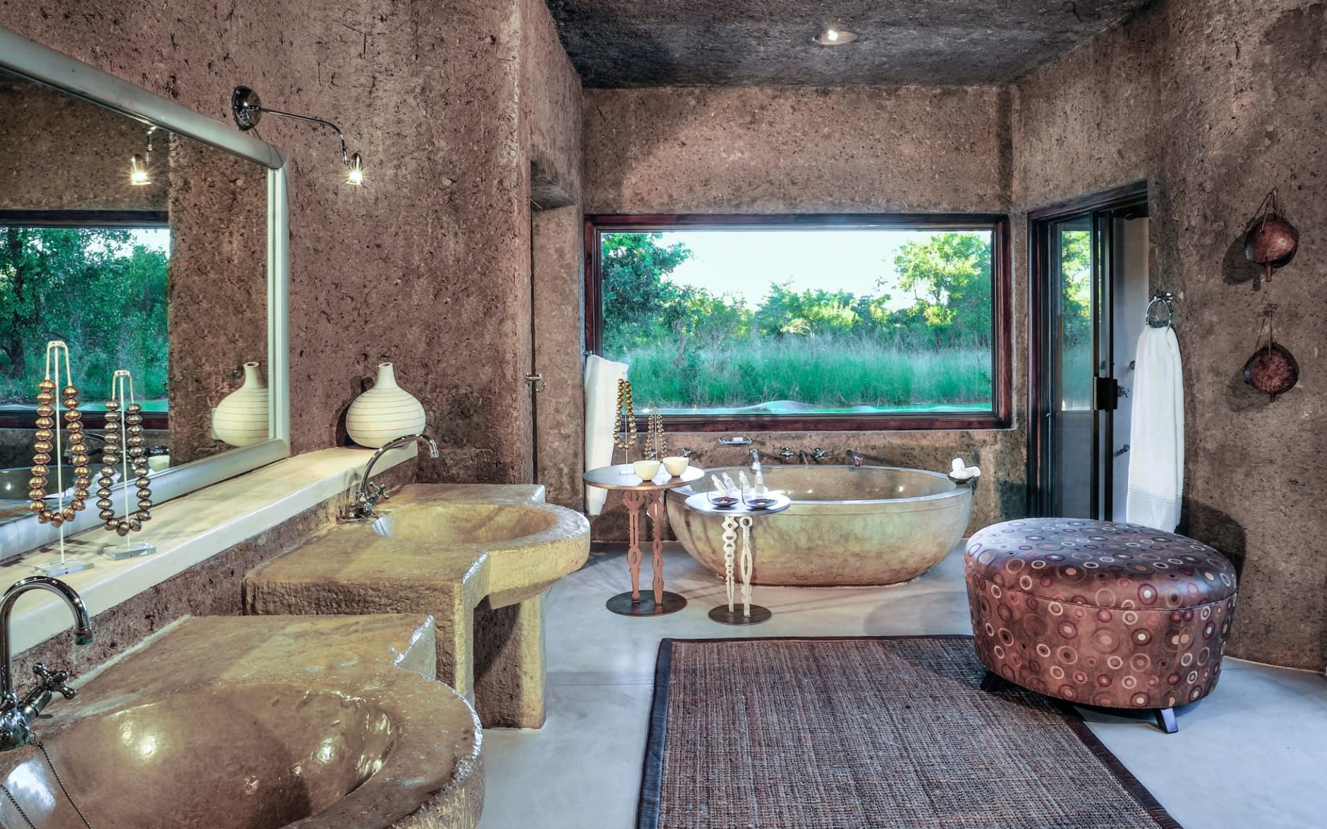 Sabi Sabi Earth Lodge in Sabi Sands: amber_suite_-_bathroom