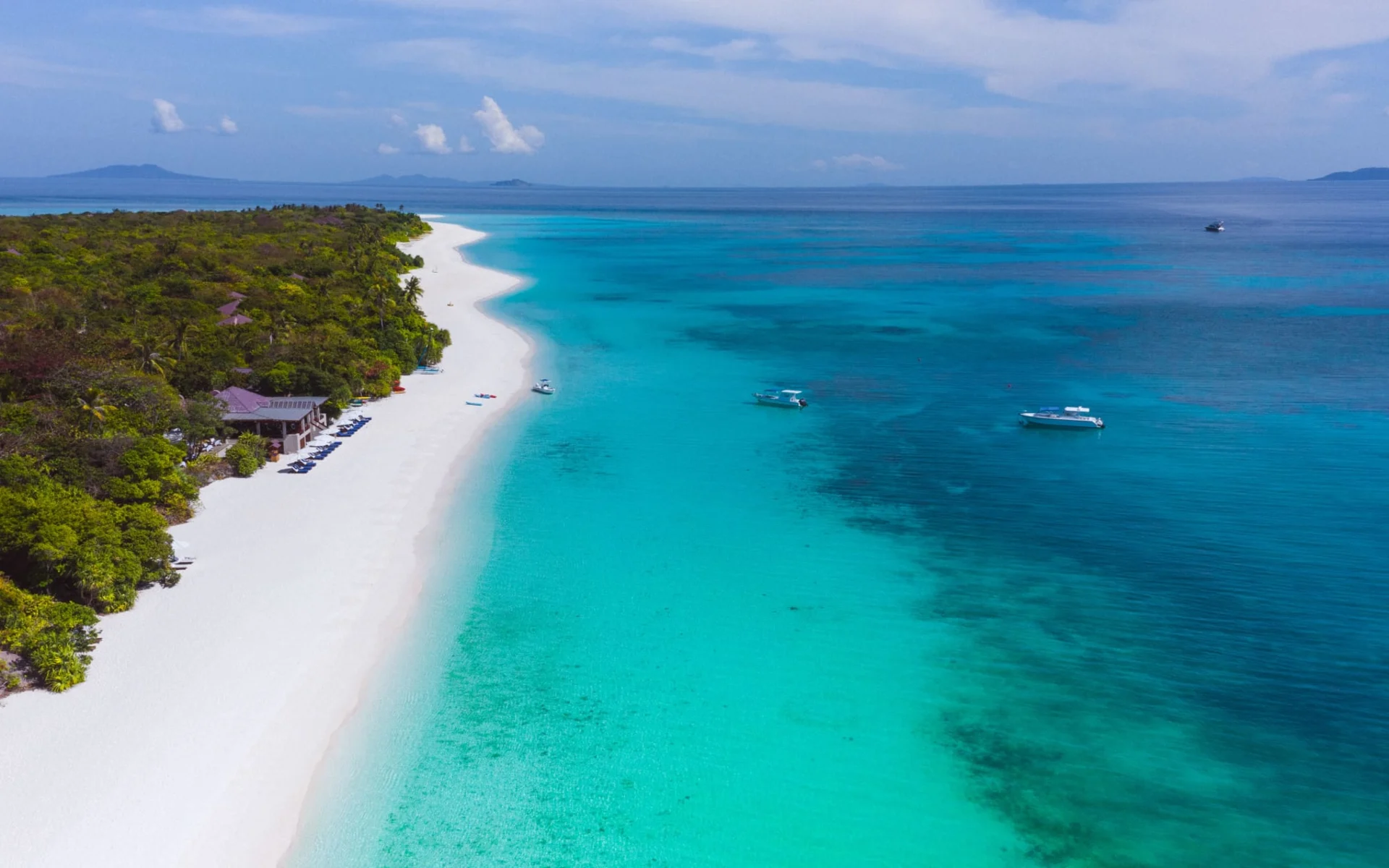 Amanpulo in Palawan: Amanpulo Beach