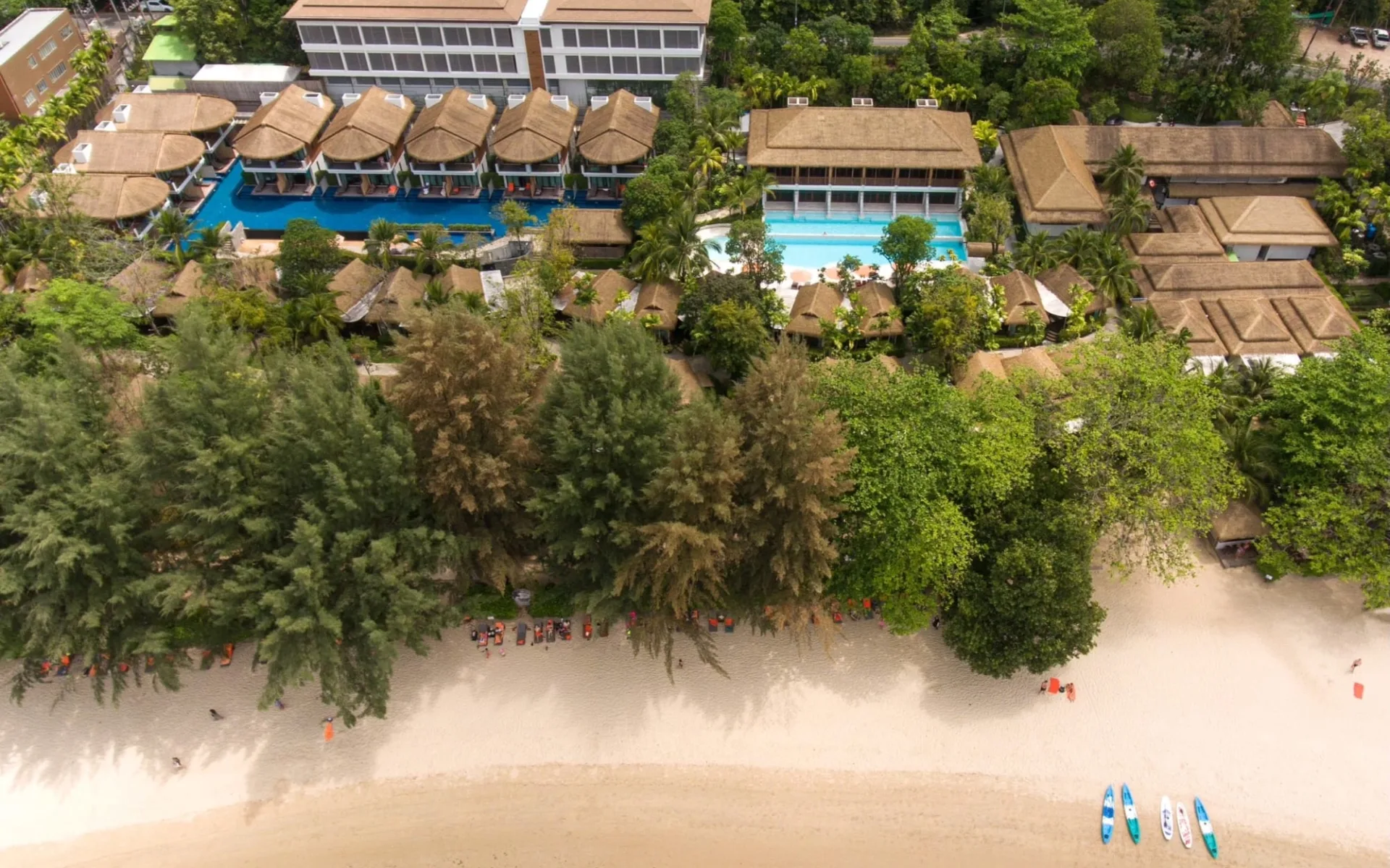 Tup Kaek Sunset Beach Resort in Krabi: exterior: Overview Areal | Beach