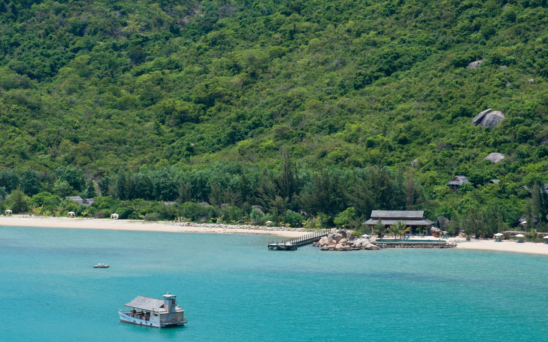 L'Alya Ninh Van Bay in Nha Trang: L Alya Ninh Van Bay