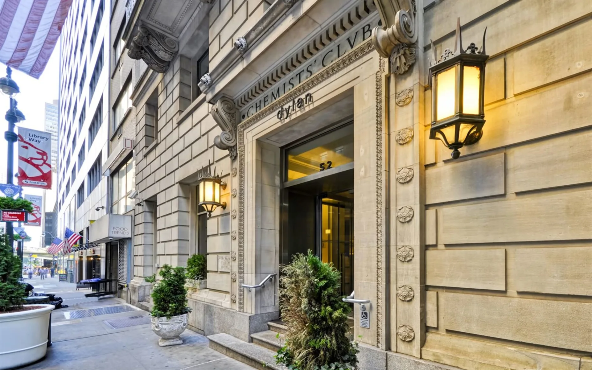Dylan Hotel NYC in New York City: Dylan NYC_Aussen_Webseite