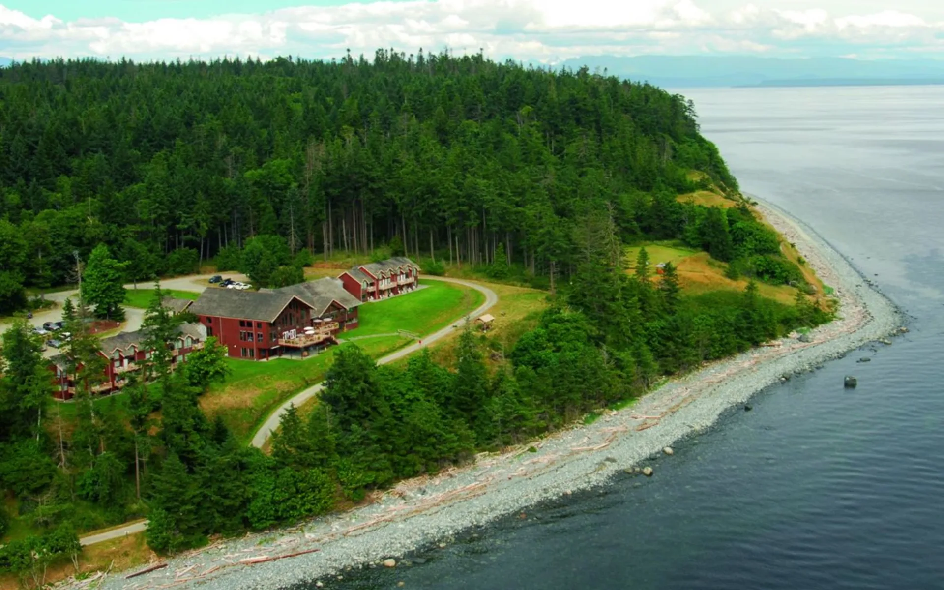 Tsa Kwa Luten Lodge in Quadra Island:  2011_142_02_tsa kwa luten