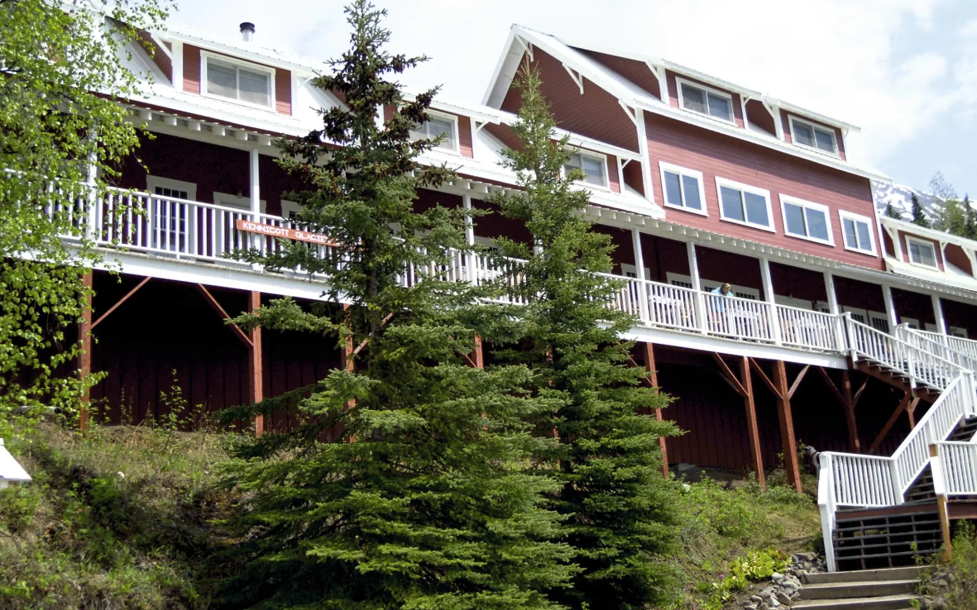 Kennicott Glacier Lodge in Wrangell-St. Elias National Park:  2012_082_02_Kennicott Glacier Lodge