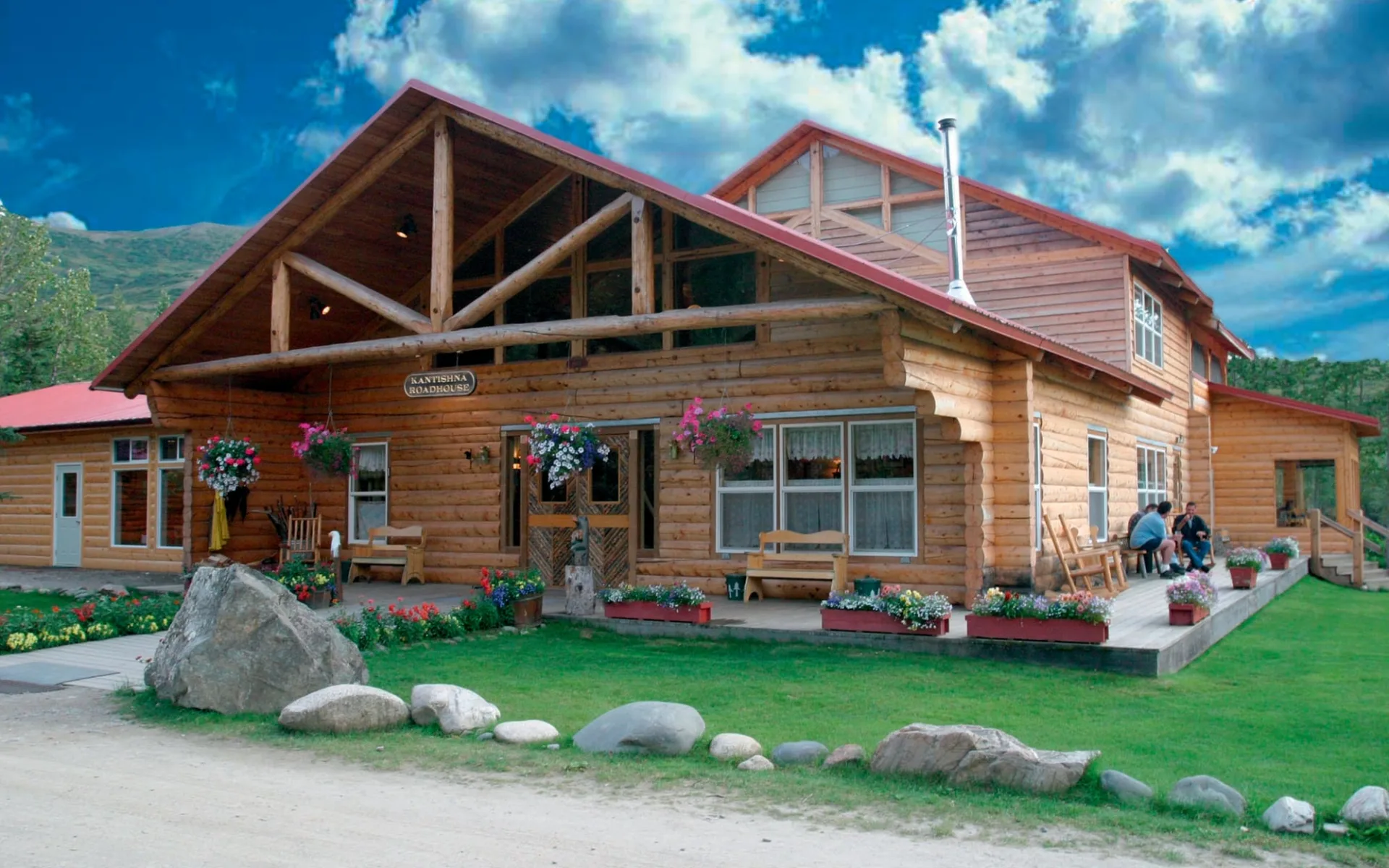 Kantishna Roadhouse in Denali National Park:  2016_095_06_Kantishna Roadhouse_Main Lodge