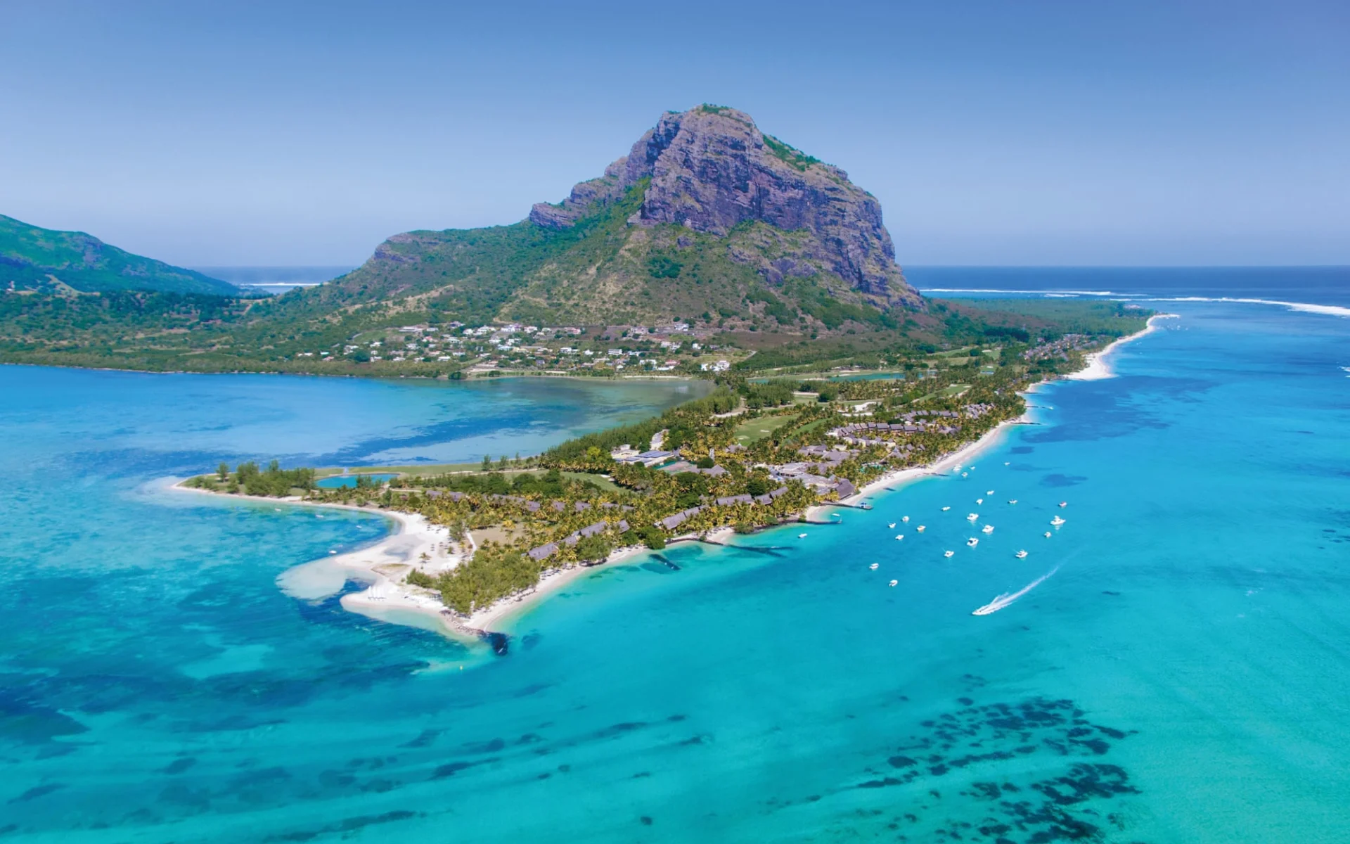 Paradis Beachcomber Golf Resort & Spa in Le Morne: 