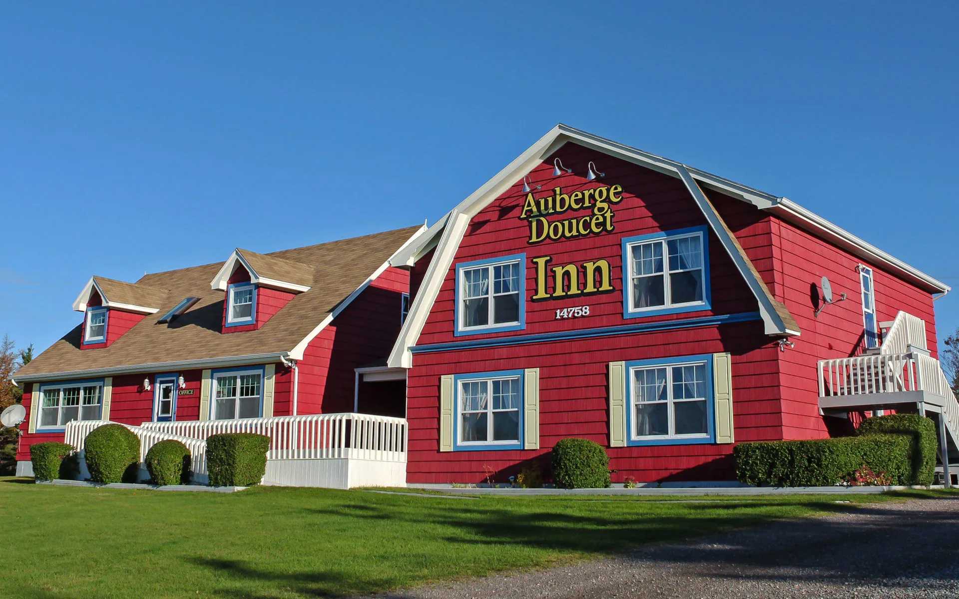 L'Auberge Doucet Inn in Cheticamp: Aussenansicht