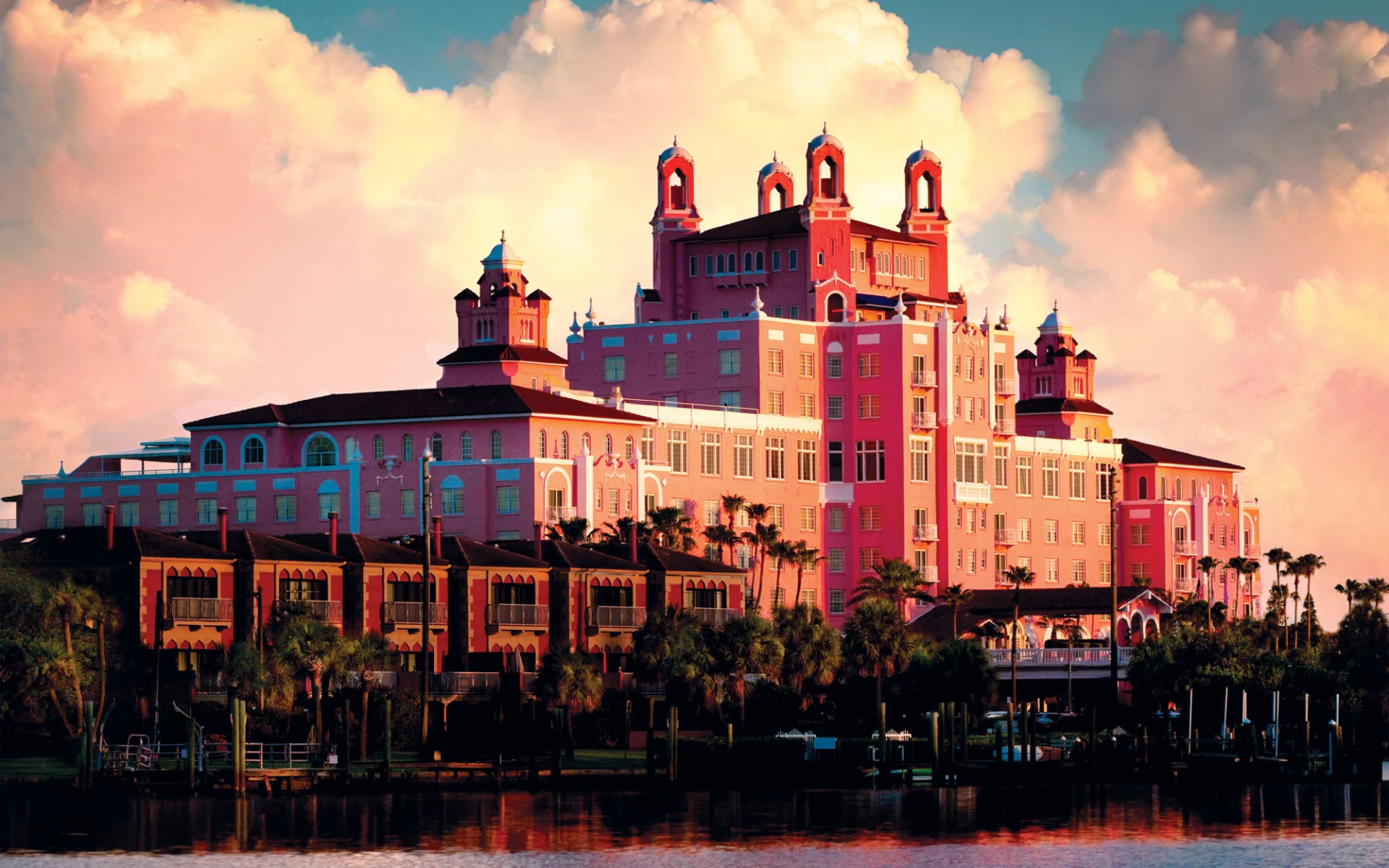 The Don Cesar Beach Resort & Spa in St. Pete Beach:  Don Cesar1