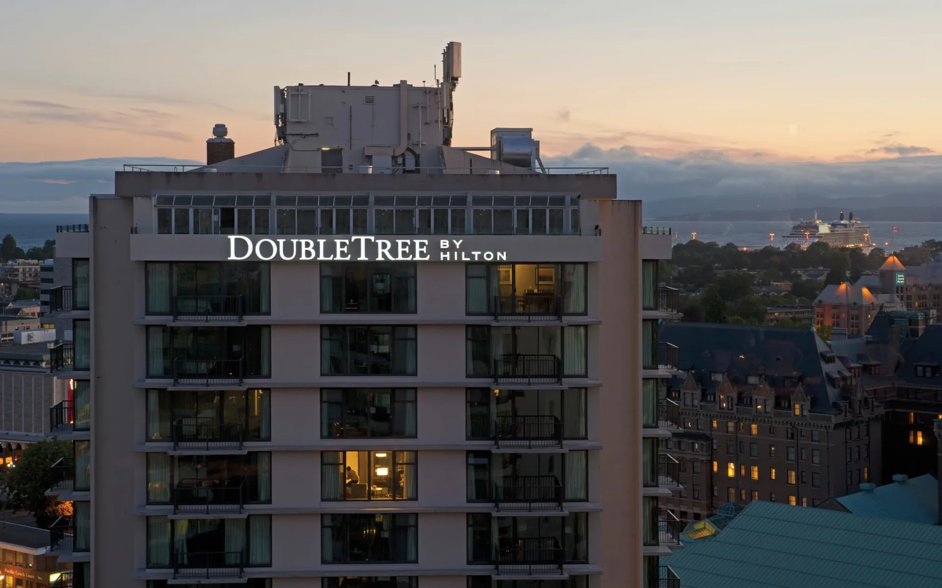 Doubletree by Hilton in Victoria: exterior_Doubletree by Hilton_FrontView