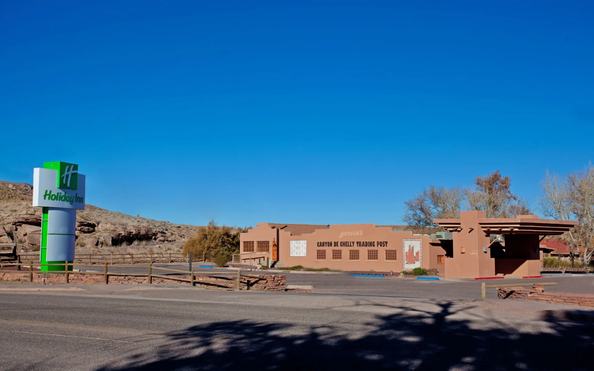 Holiday Inn Canyon de Chelly in Chinle: Exterior_Holiday Inn Canyon de Chelly_Aussenansicht