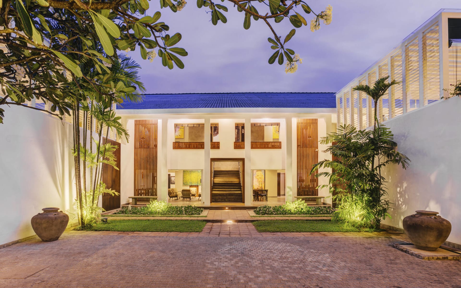 Lake Lodge in Colombo: Hotel from outside