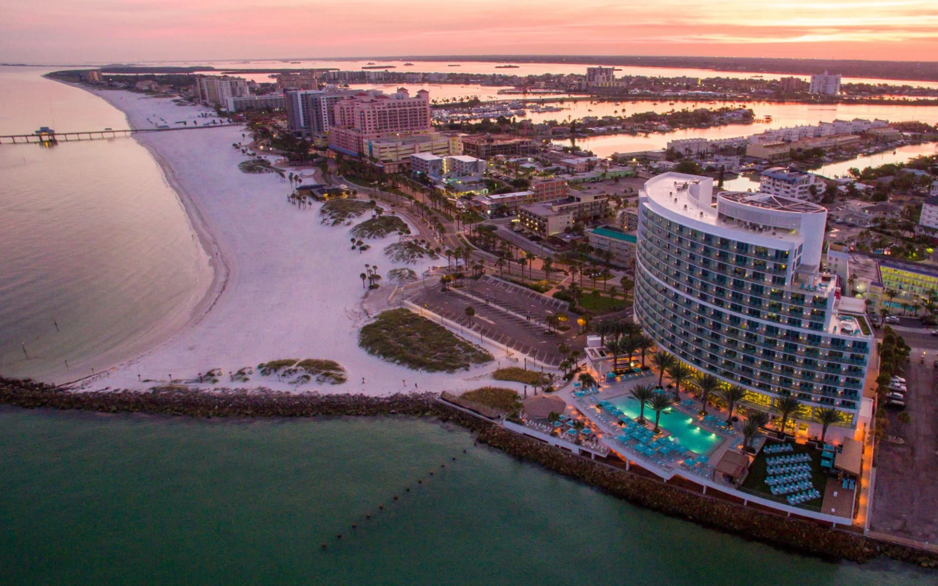 Opal Sands Resort in Clearwater Beach: Exterior_Opal Sands Resort_Aerial with Beach