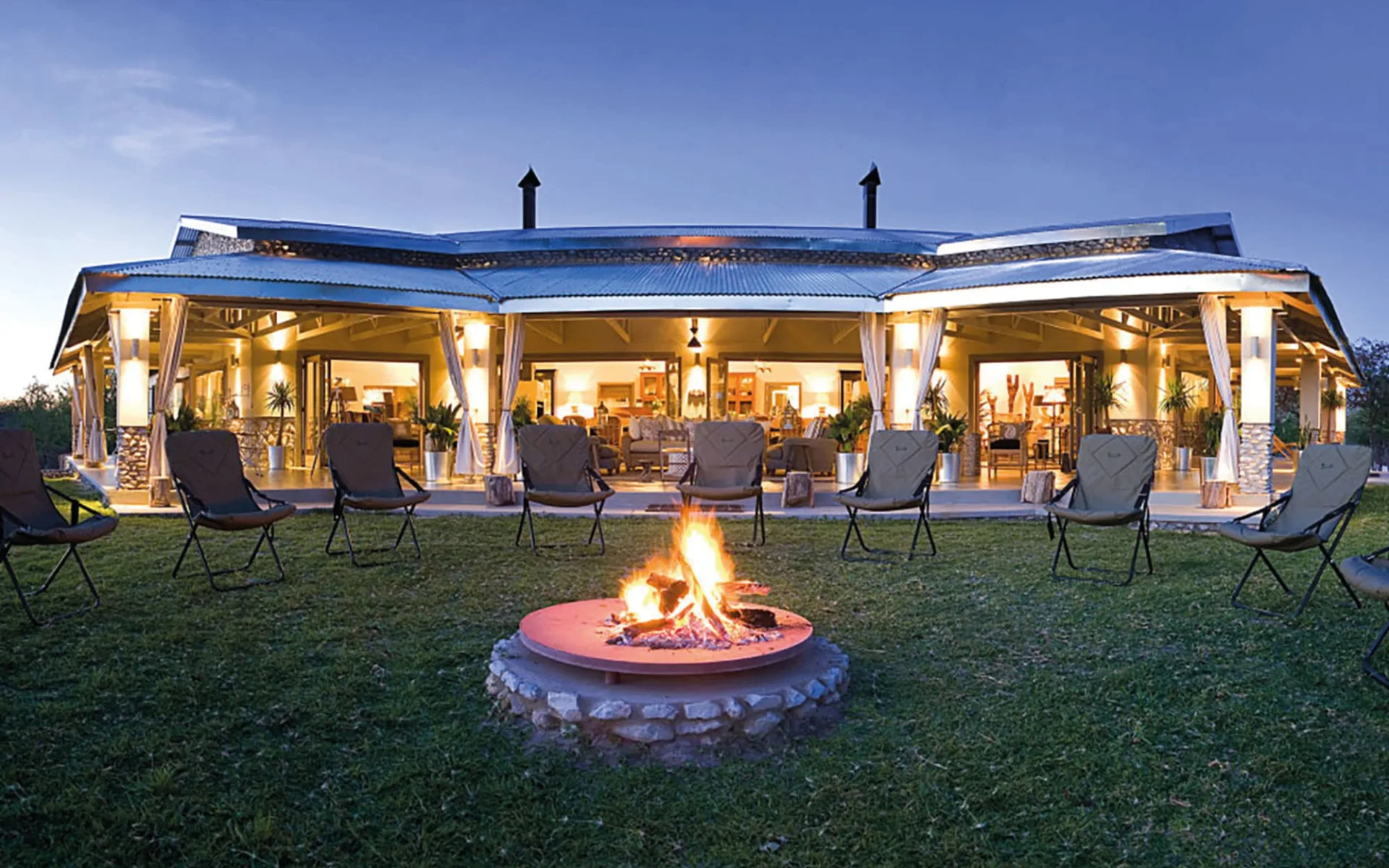 The Mushara Outpost in Etosha Nationalpark: The Mushara Outpost - Feuerstelle