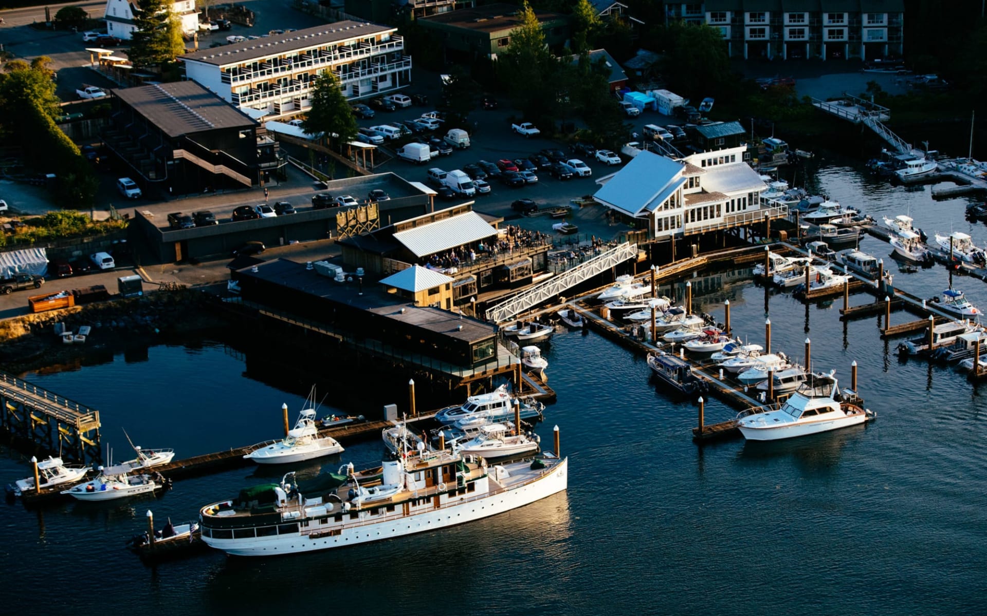 Tofino Resort & Marina: Exterior_Tofino Resort & Marina_Aussenansicht_Jonview