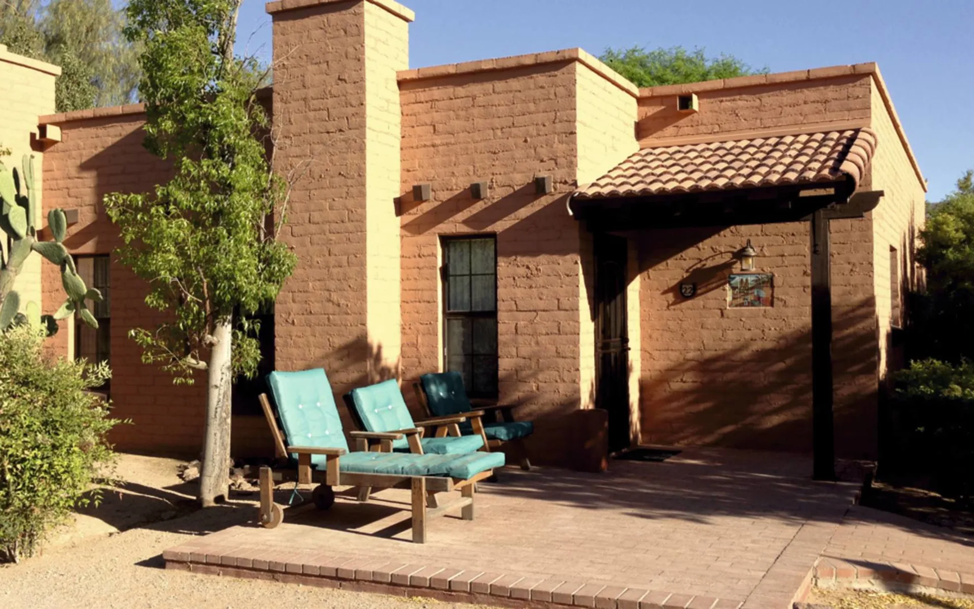 White Stallion Ranch in Tucson: exterior white stallion ranch tucson ranch liegestuhl