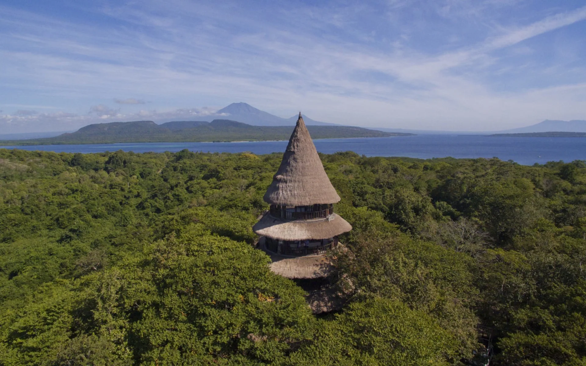 Balis unbekannter Westen ab Südbali: f&b: Bali Tower Overview