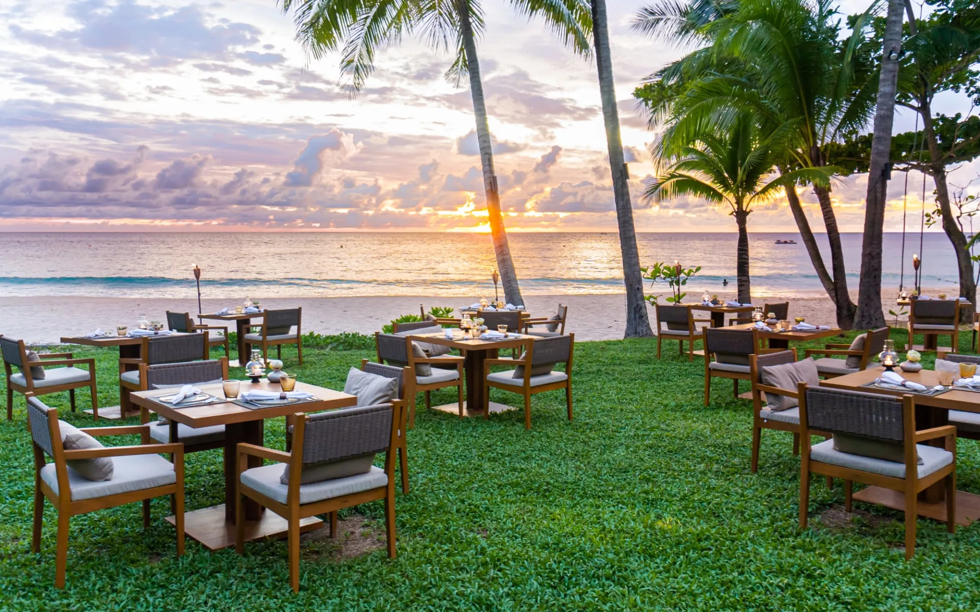 The Surin Phuket: Beach Restaurant