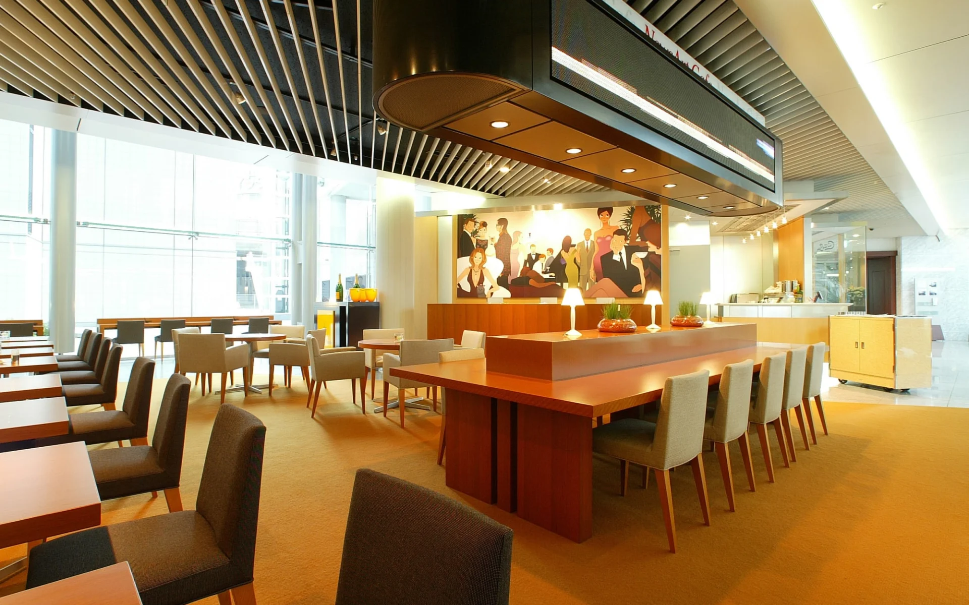 Park Hotel Tokyo in Tokio: News Art Cafe