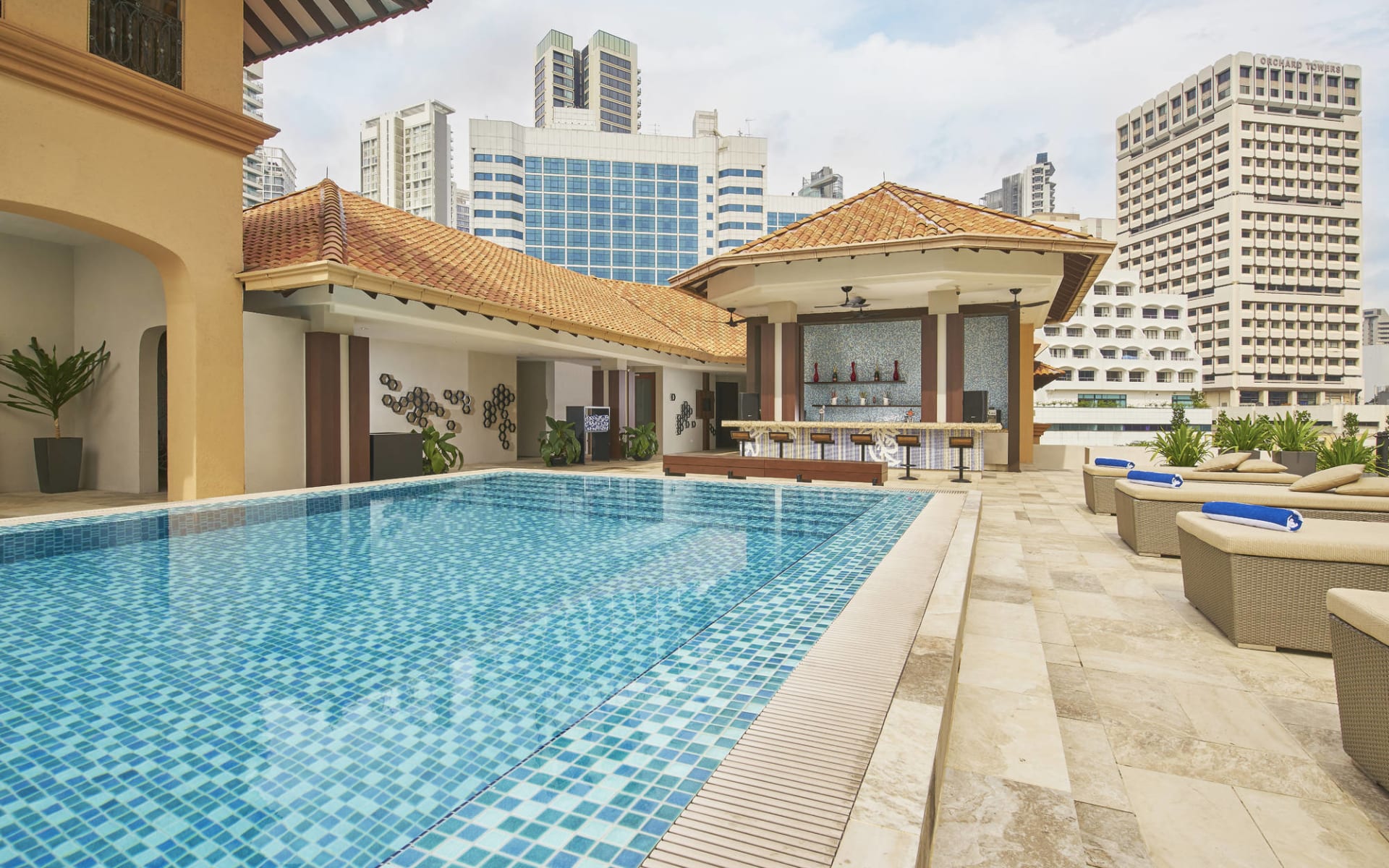 Orchard Rendezvous in Singapur:  Pool Bar