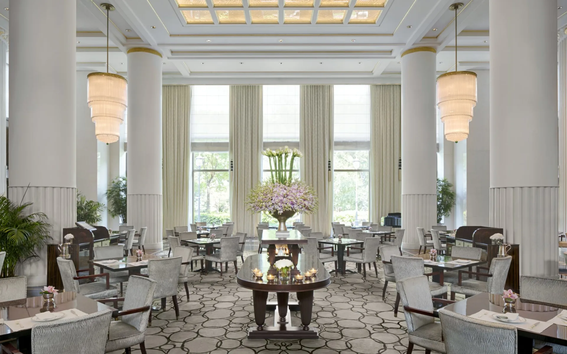 The Peninsula Shanghai:  The Lobby Restaurant