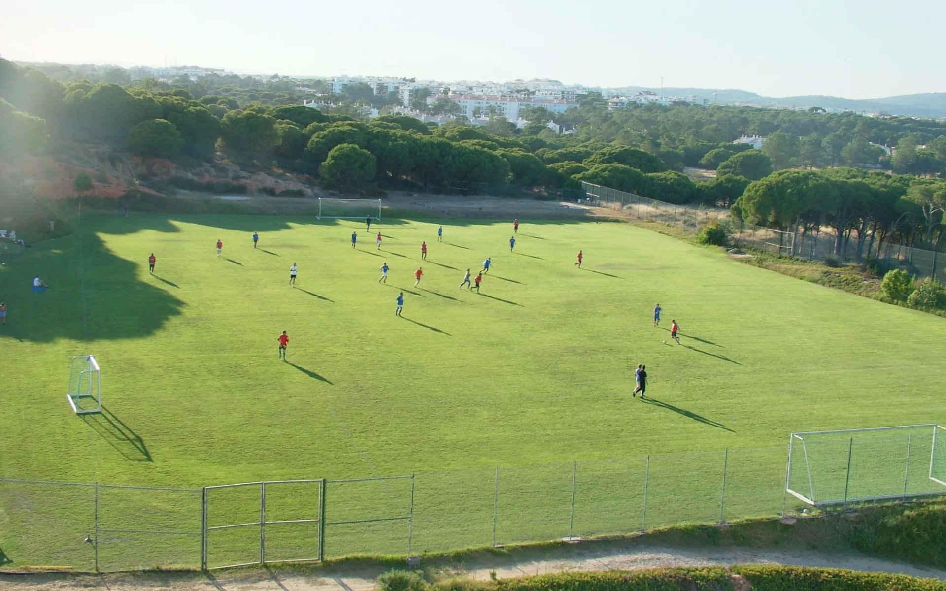 Albufeira - Alfamar Beach & Sport Resort ab Vilamoura: Football Field (Near the hotel)