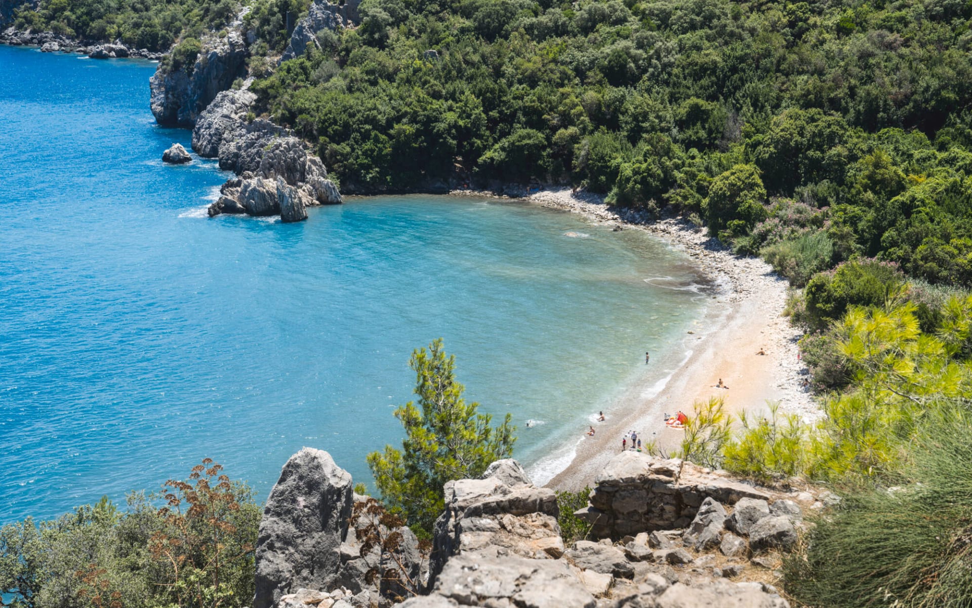 Badeferien im Güral Premier Belek ab Antalya: kleiner Strand_Türkei