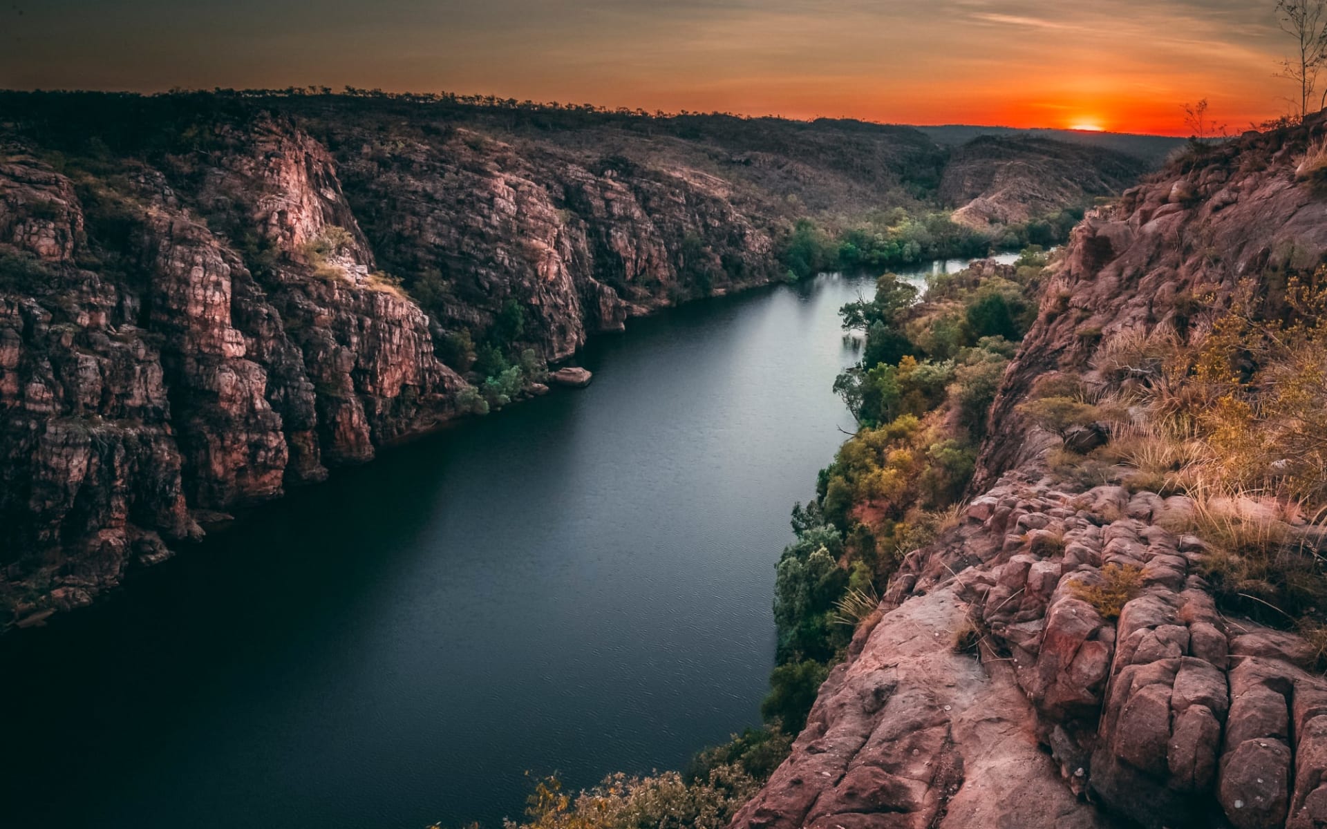 Cicada Lodge in Katherine:  Sonnenaufgang in der Nitmiluk Schlucht