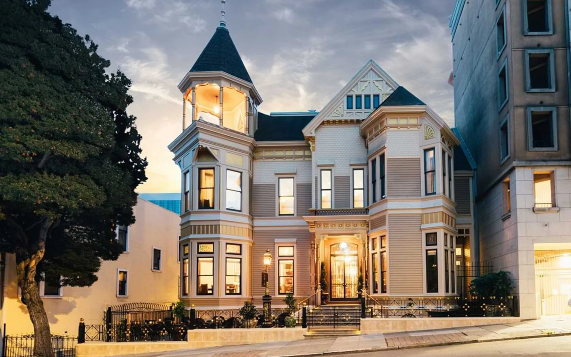 Mansion on Sutter in San Francisco: Mansion on Sutter_Aussen_Webseite