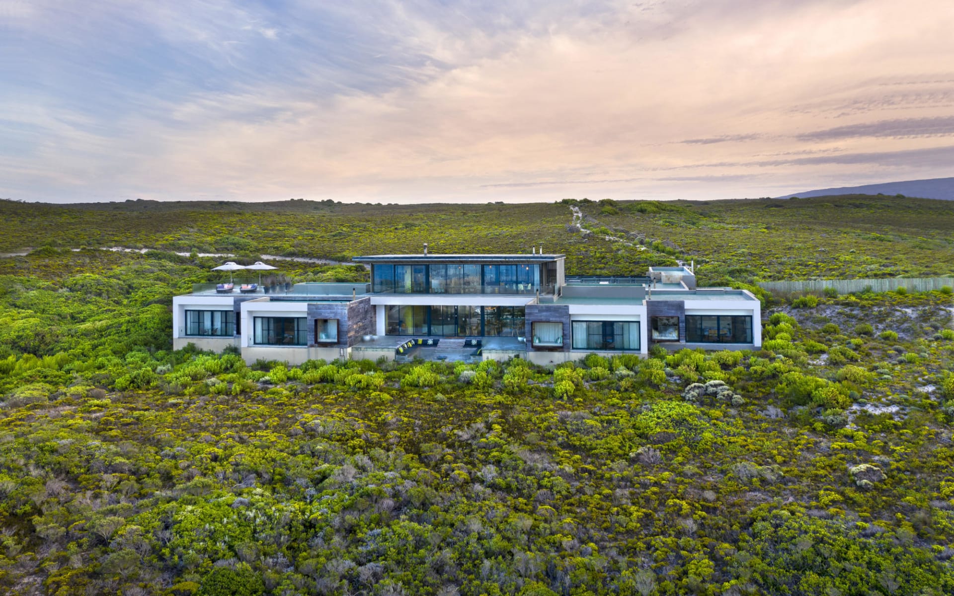 Morukuru Beach Lodge in De Hoop Nature Reserve: Morukuru Beach Lodge exterior view