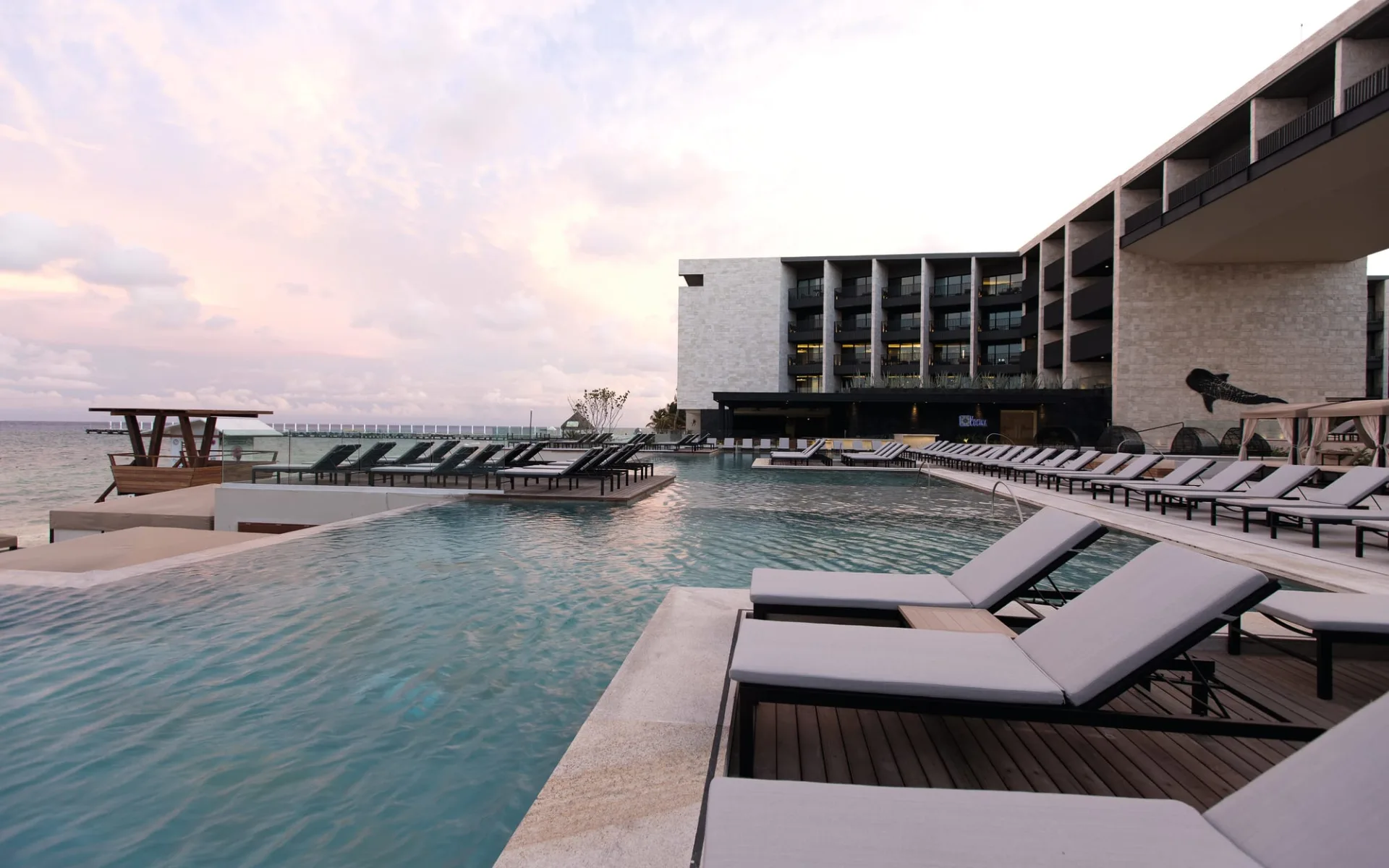 Grand Hyatt Playa del Carmen Resort: pool grand hyatt playa del carmen resort pool liegen meer