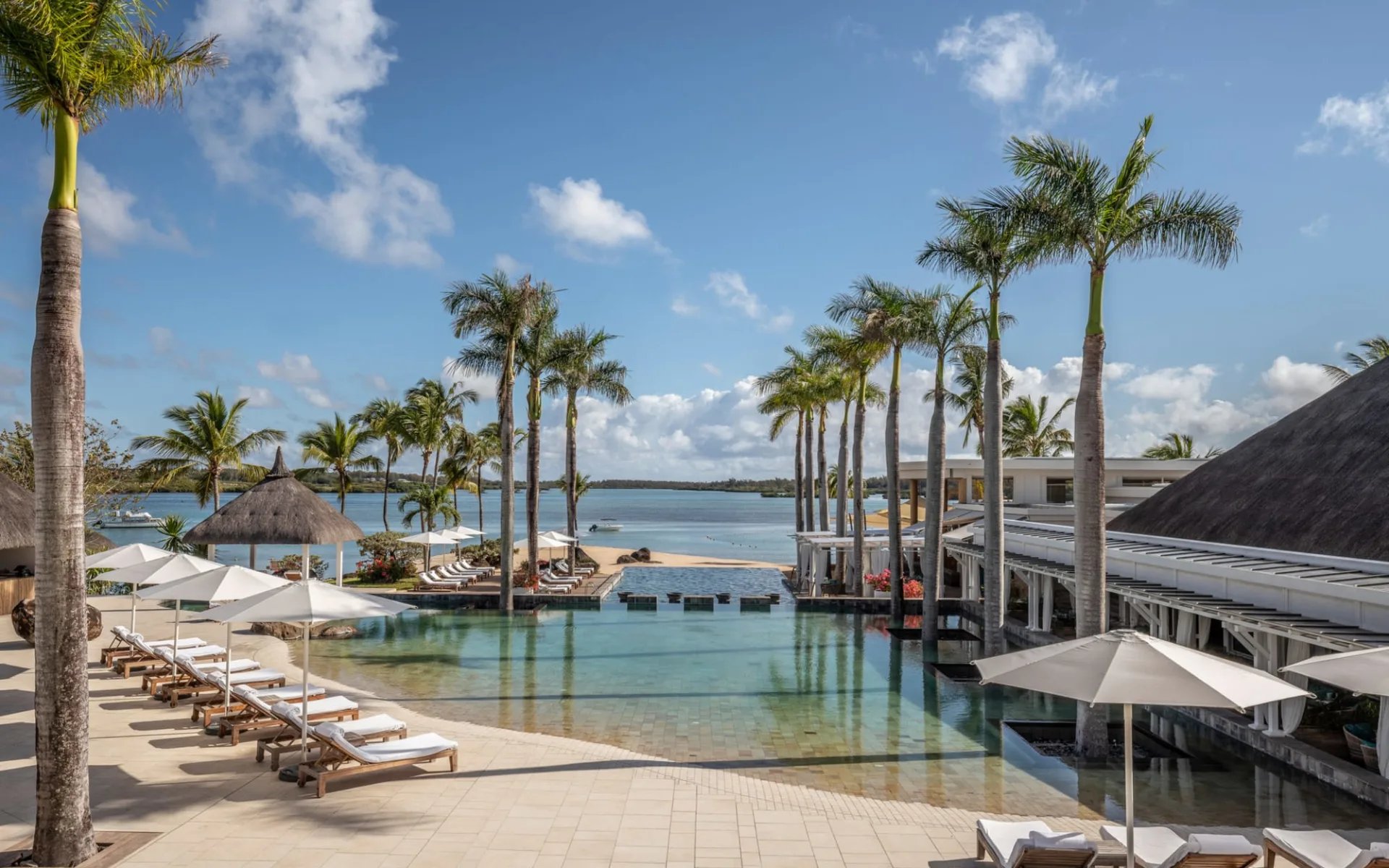 Four Seasons Resort Mauritius at Anahita in Beau Champ:  Main pool