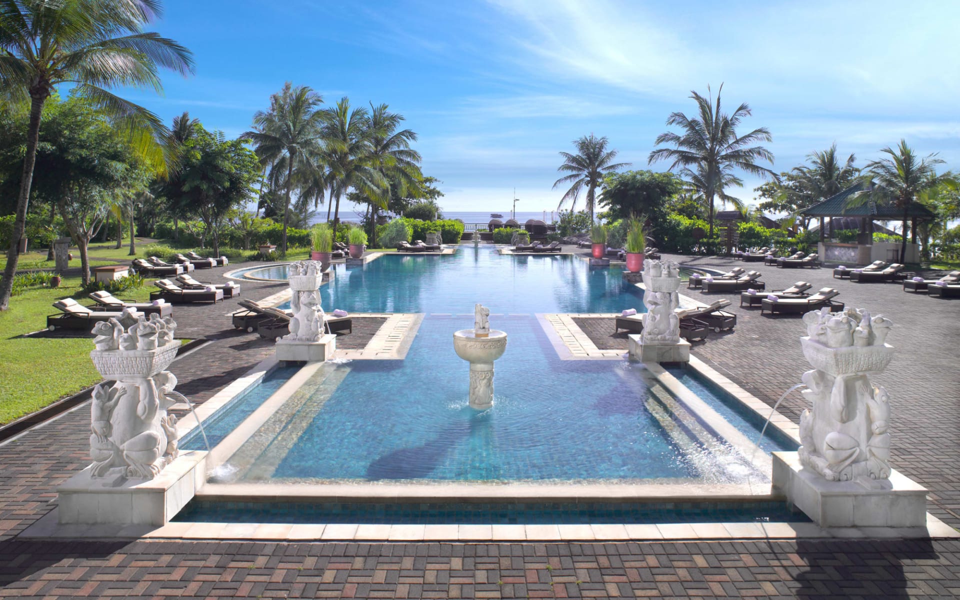 Angsana Bintan: pool area