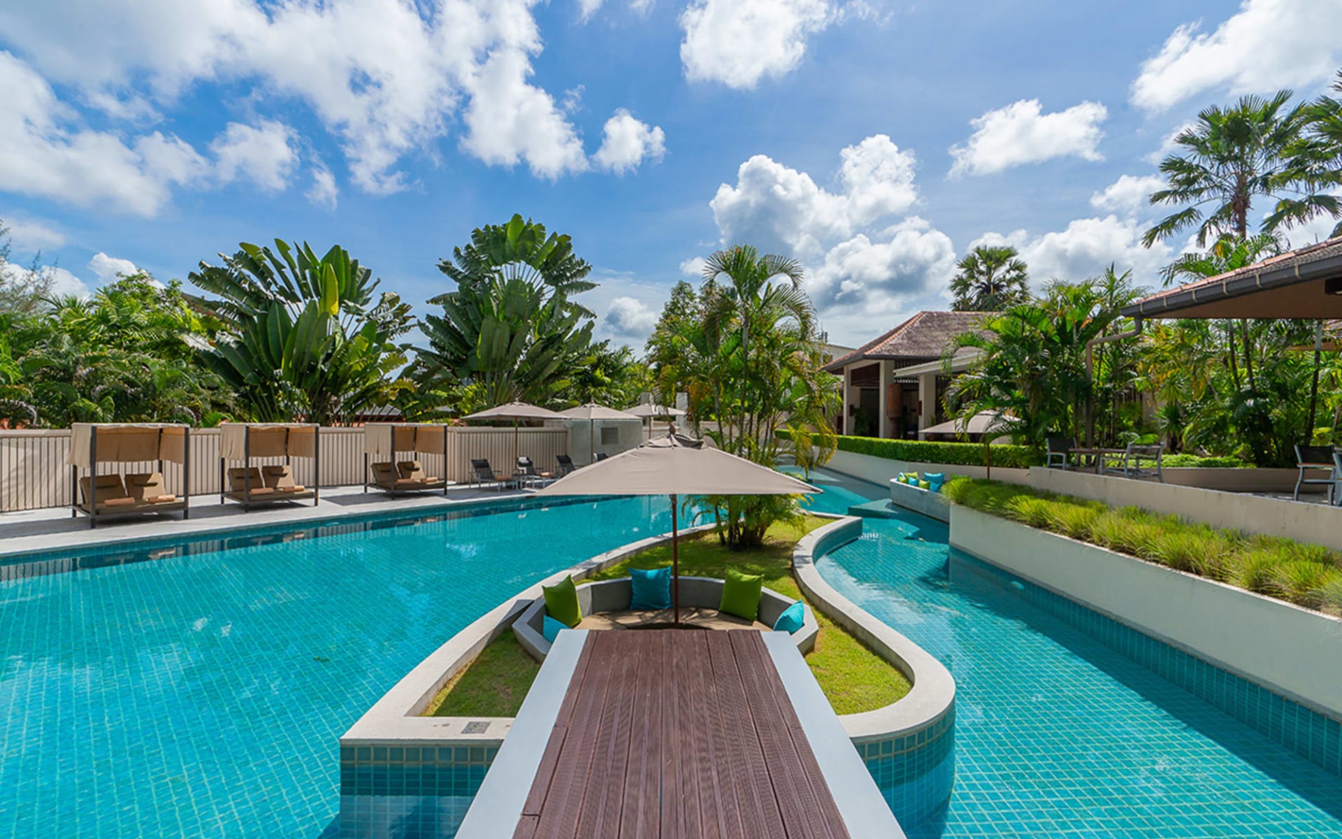 Dewa Phuket Resort & Villas: Swimming Pool