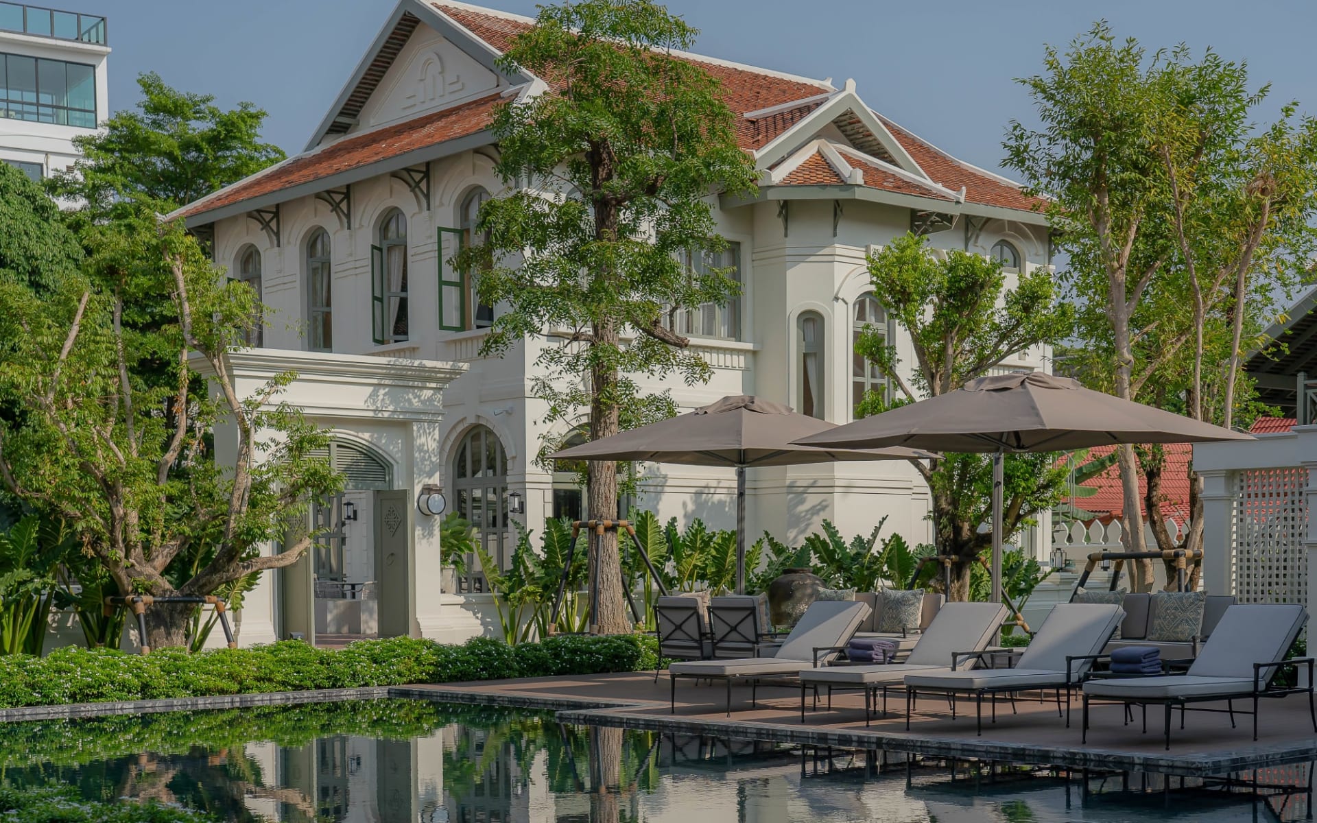 Souphattra Heritage Vientiane:  Swimmingpool