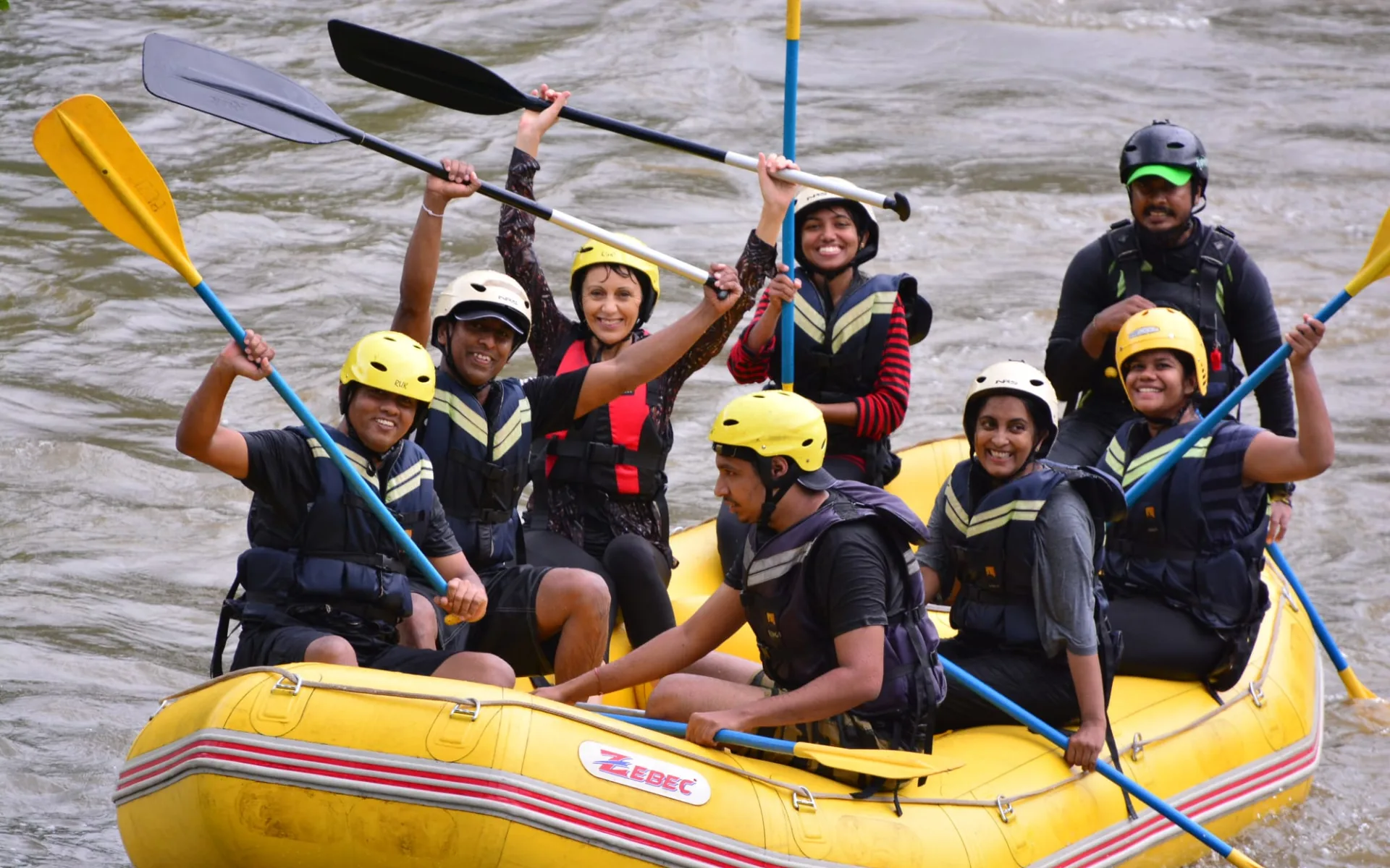 Sri Lanka aktiv erleben ab Colombo: Rafting at Kithulgala