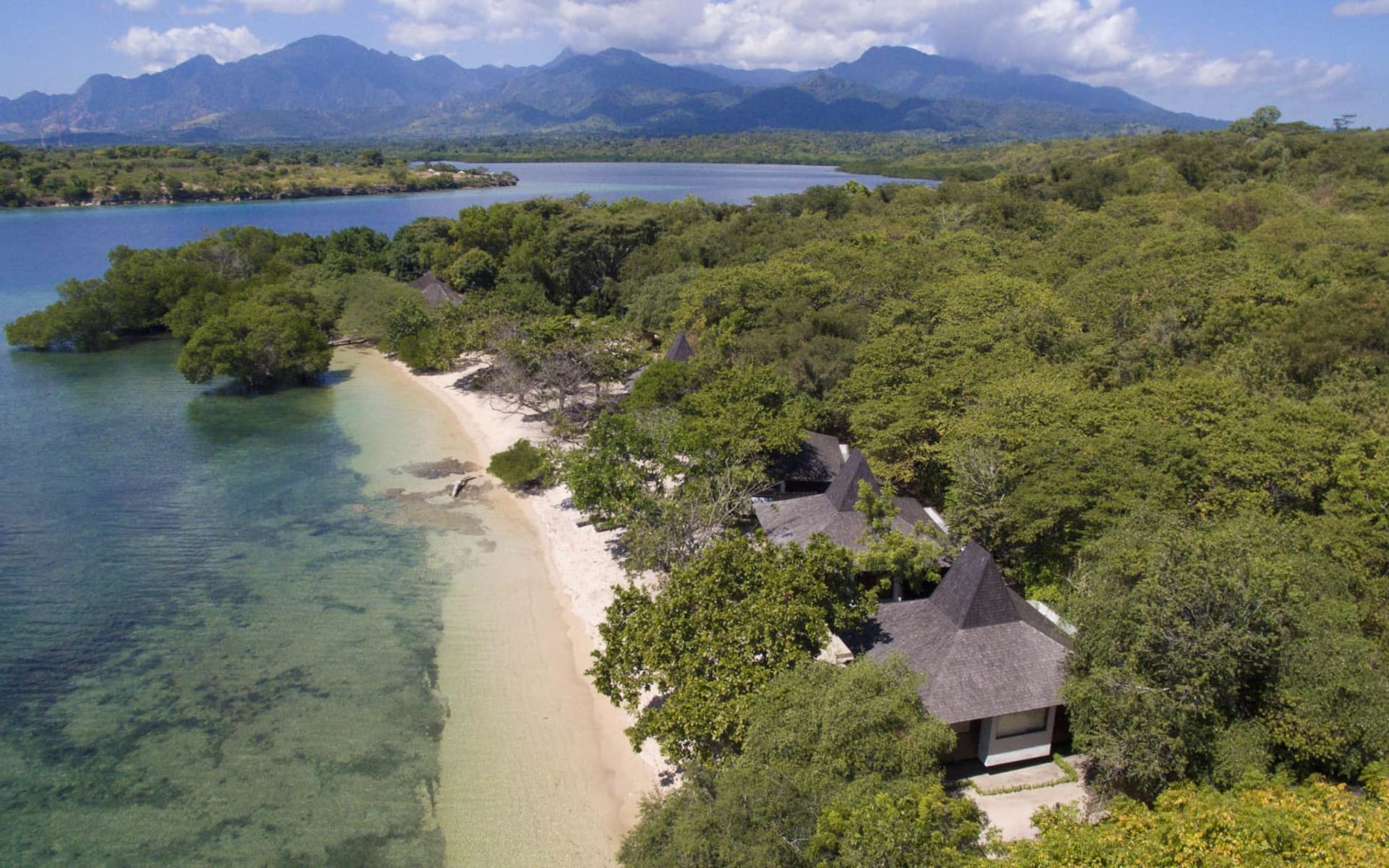 The Menjangan in Nordbali:  Beach Villa