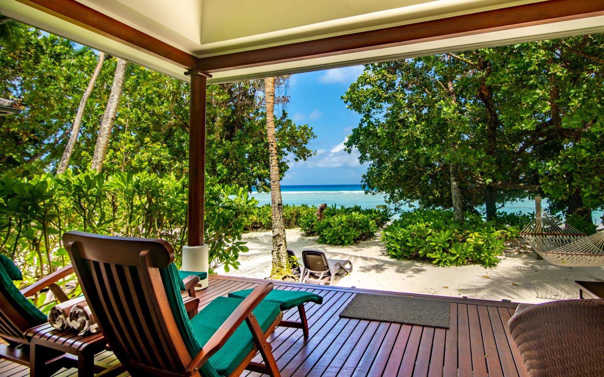 Hilton Seychelles Labriz Resort & Spa in Silhouette Island: beachfront_villa_3