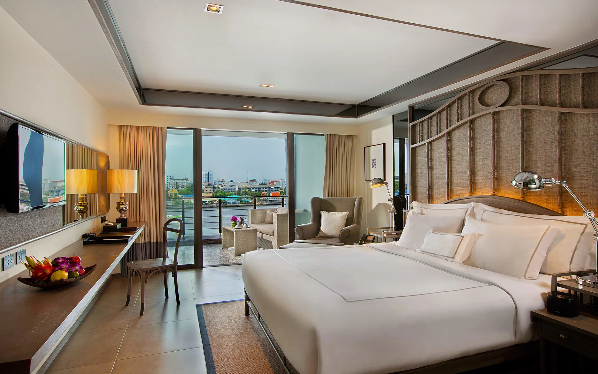 Riva Surya in Bangkok: Deluxe Riva Room