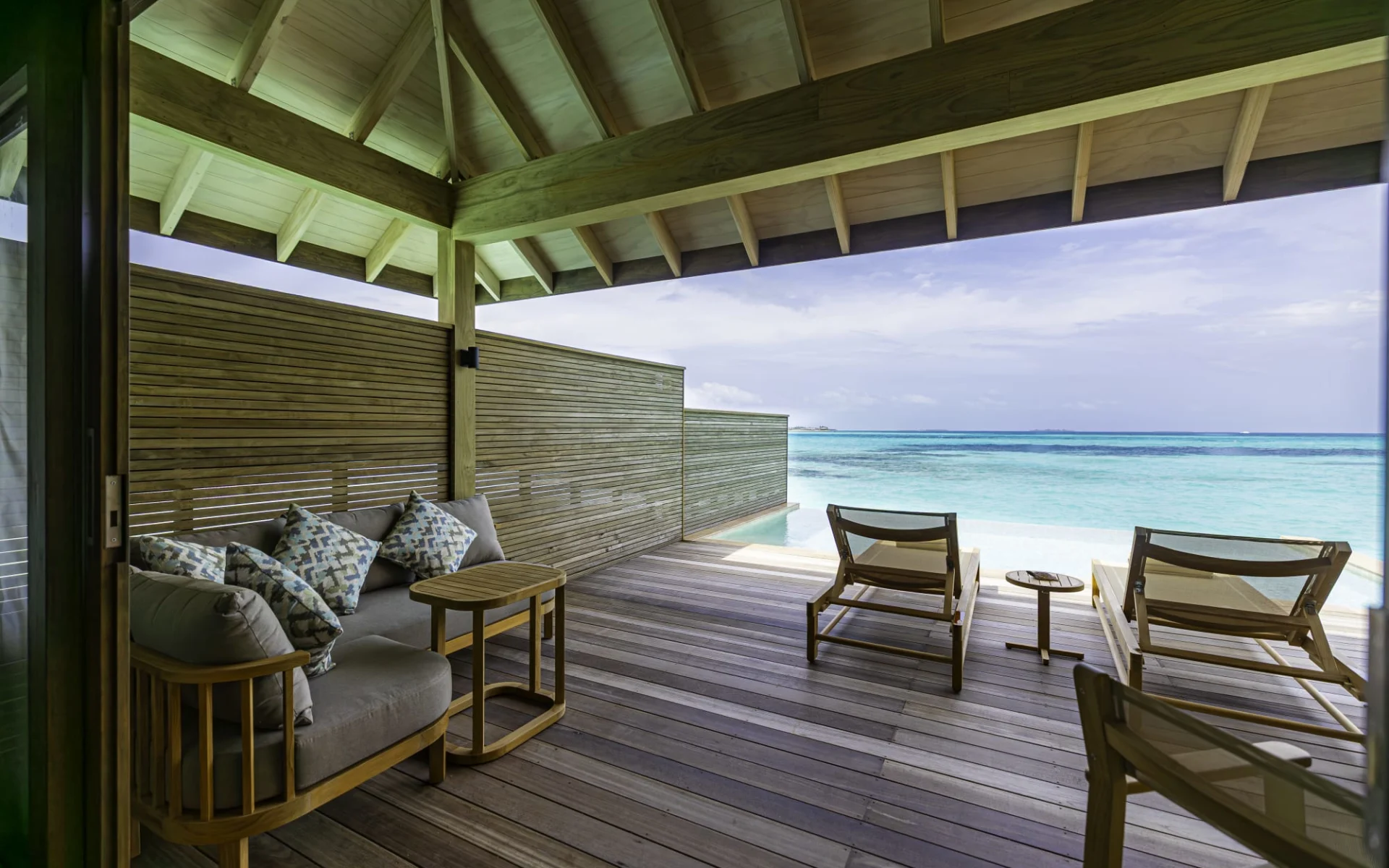 Nala Maldives by Jawakara in Lhaviyani-Atoll:  Ocean Pool Villa