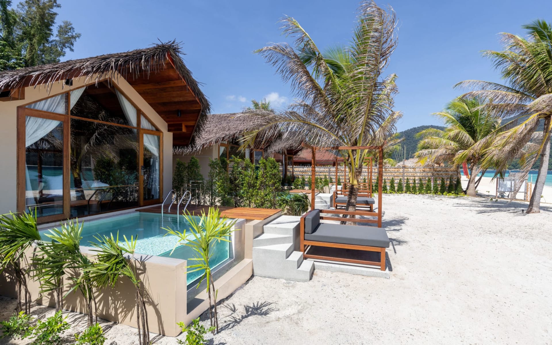 Irene Resort Koh Lipe in Ko Lipe: Sun Beachfront Pool Villa