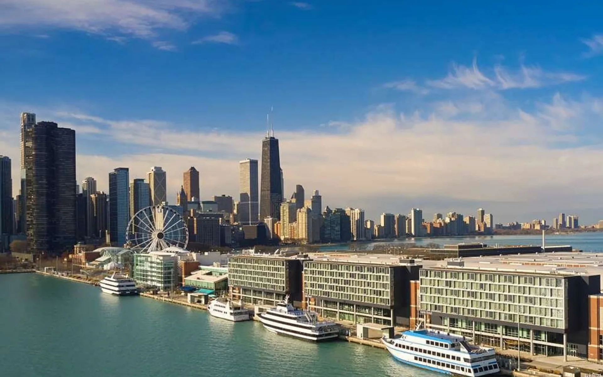 Sable at Navy Pier Chicago, Curio Collection by Hilton: Sable Navy Pier_Aussen_Webseite