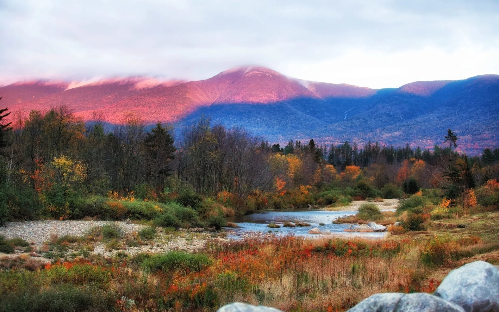 Omni Mount Washington Resort in Bretton Woods: shutterstock_616475252_newhampshire