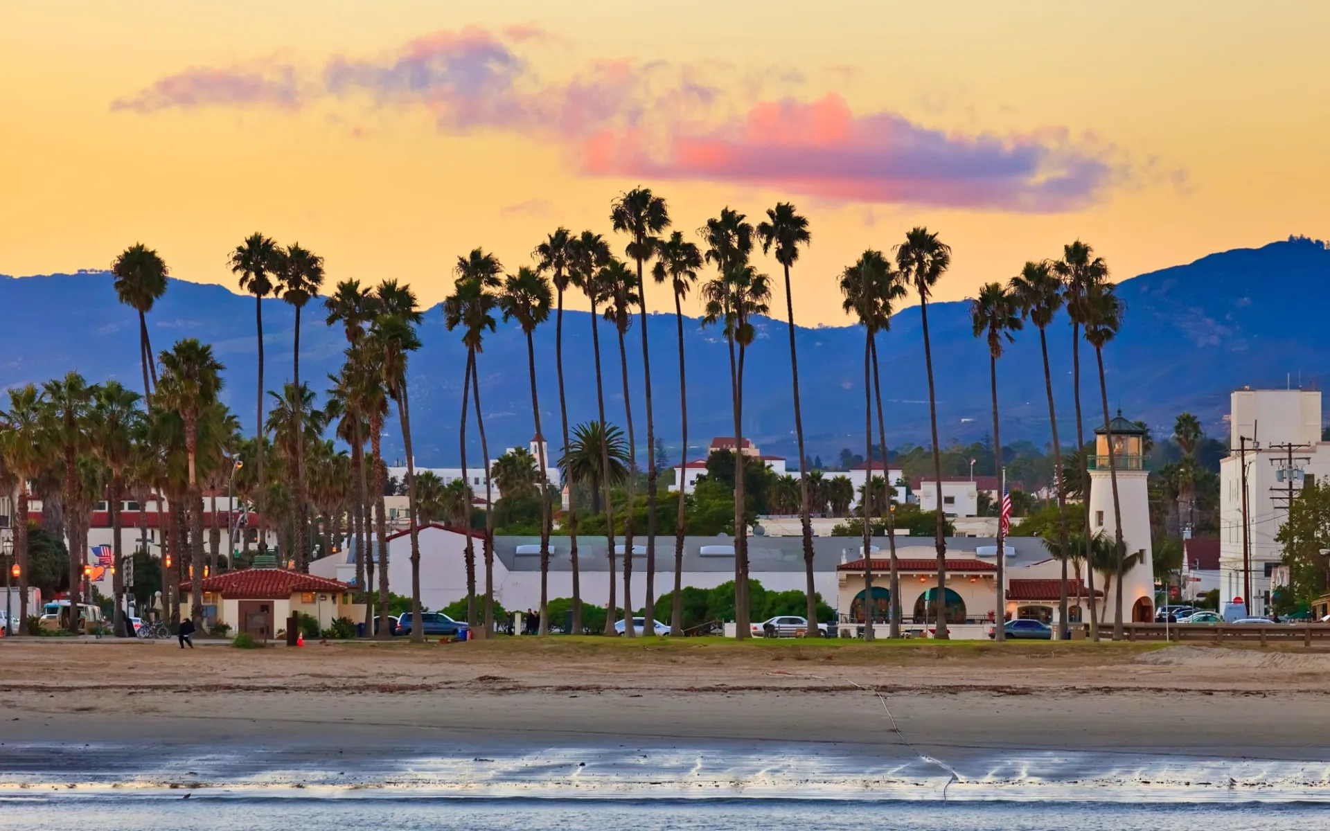 Hotel Milo Santa Barbara: shutterstock_68788534_santab