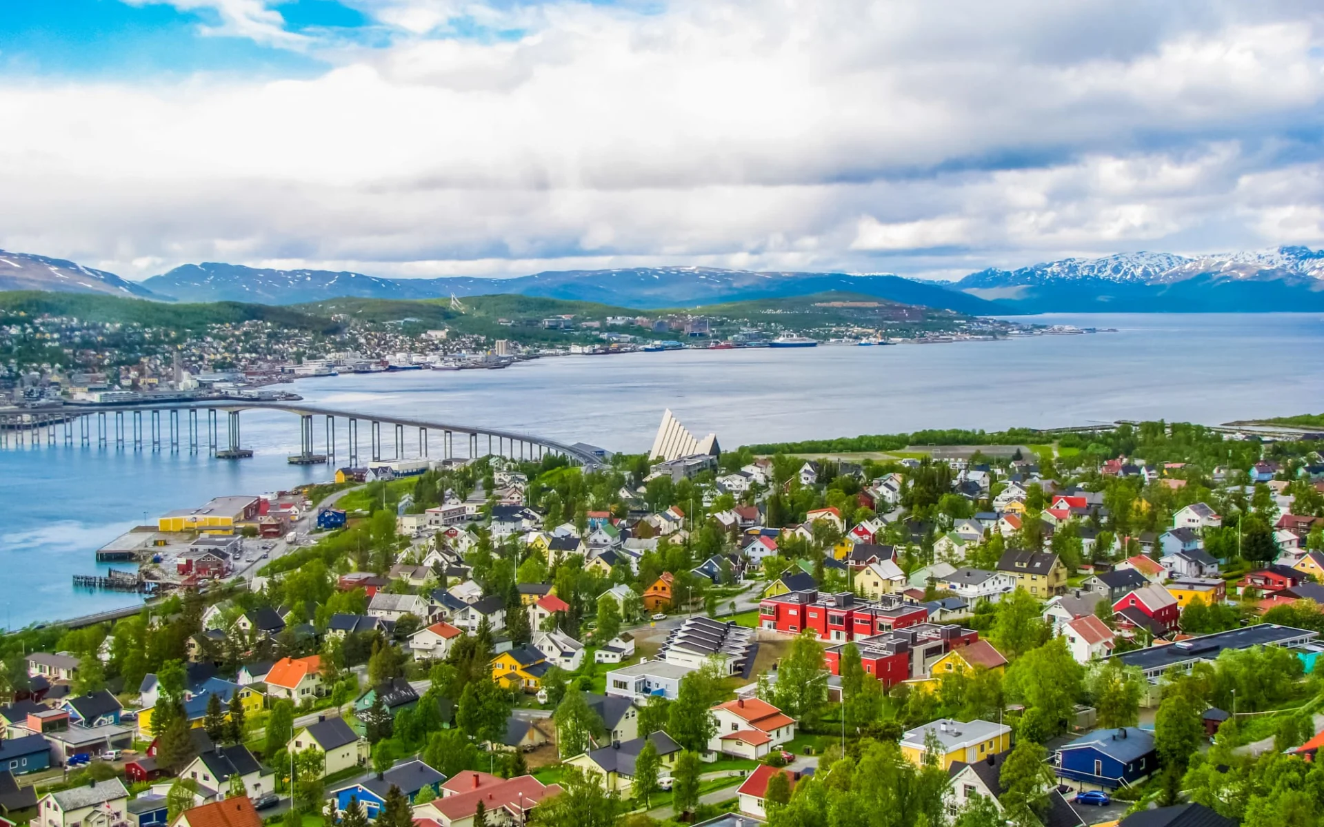 Scandic Ishavshotel in Tromsö: Sommeransicht von Tromso, Norwegen