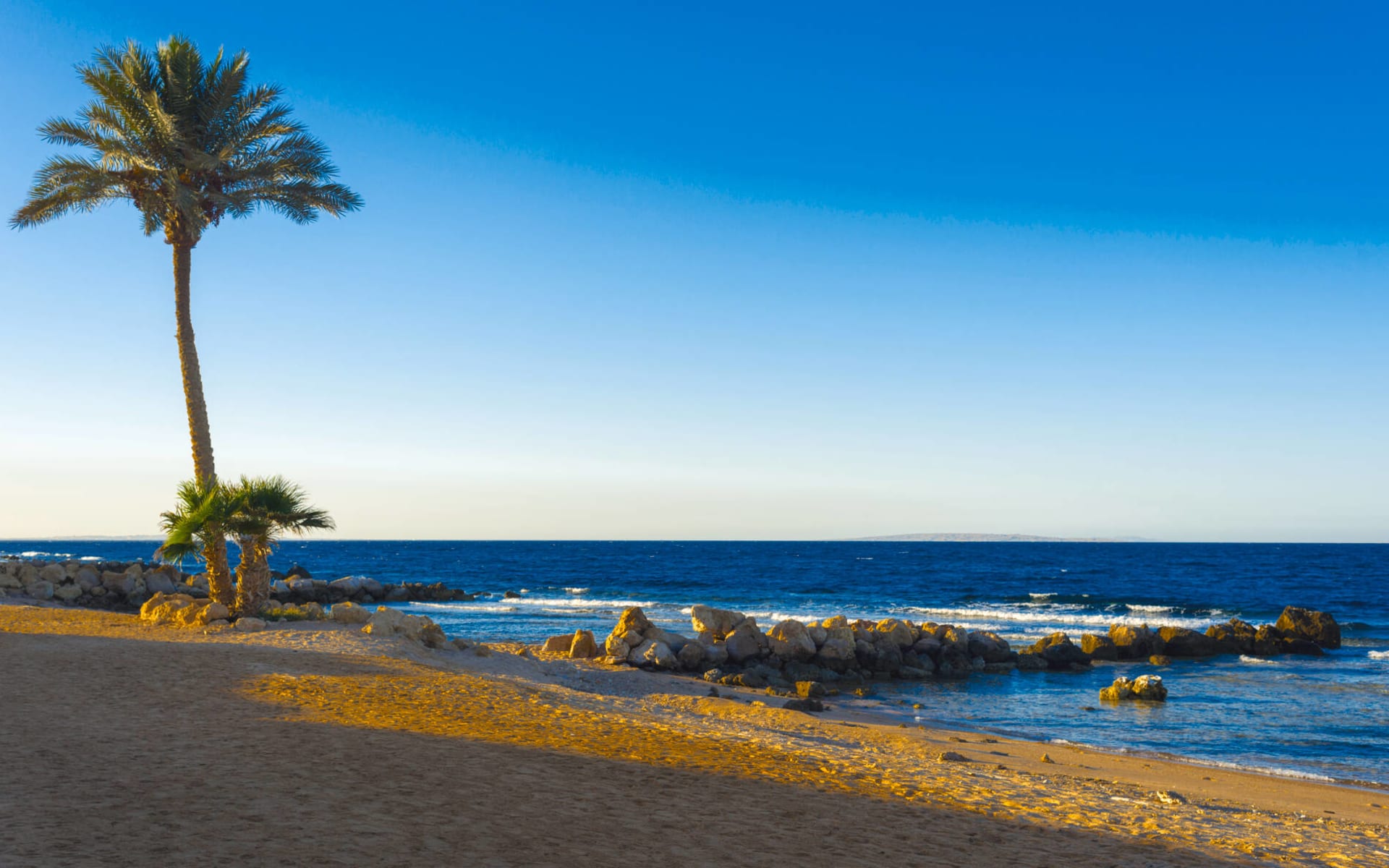 Badeferien im The Oberoi Beach Resort ab Hurghada: Sonnenuntergang Sahl Hasheesh