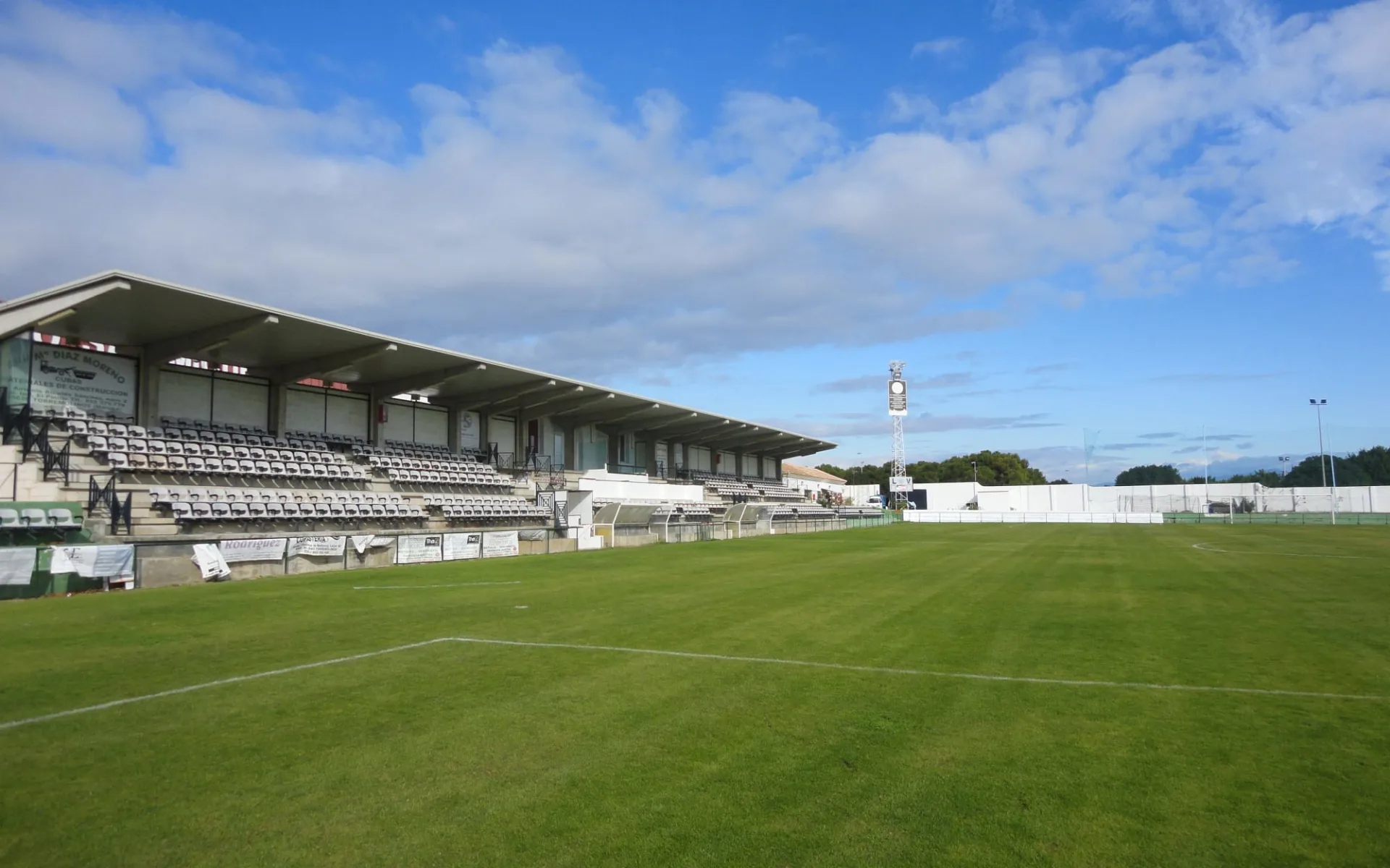 Torremolinos - Hotel Gran Cervantes by BLUESEA ab Malaga: Spanien - Torremolinos - Fussballplatz 3