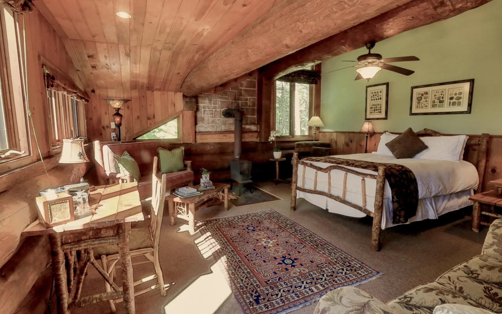 Trout Point Lodge in East Kemptville: Treehouse Junior Suite
