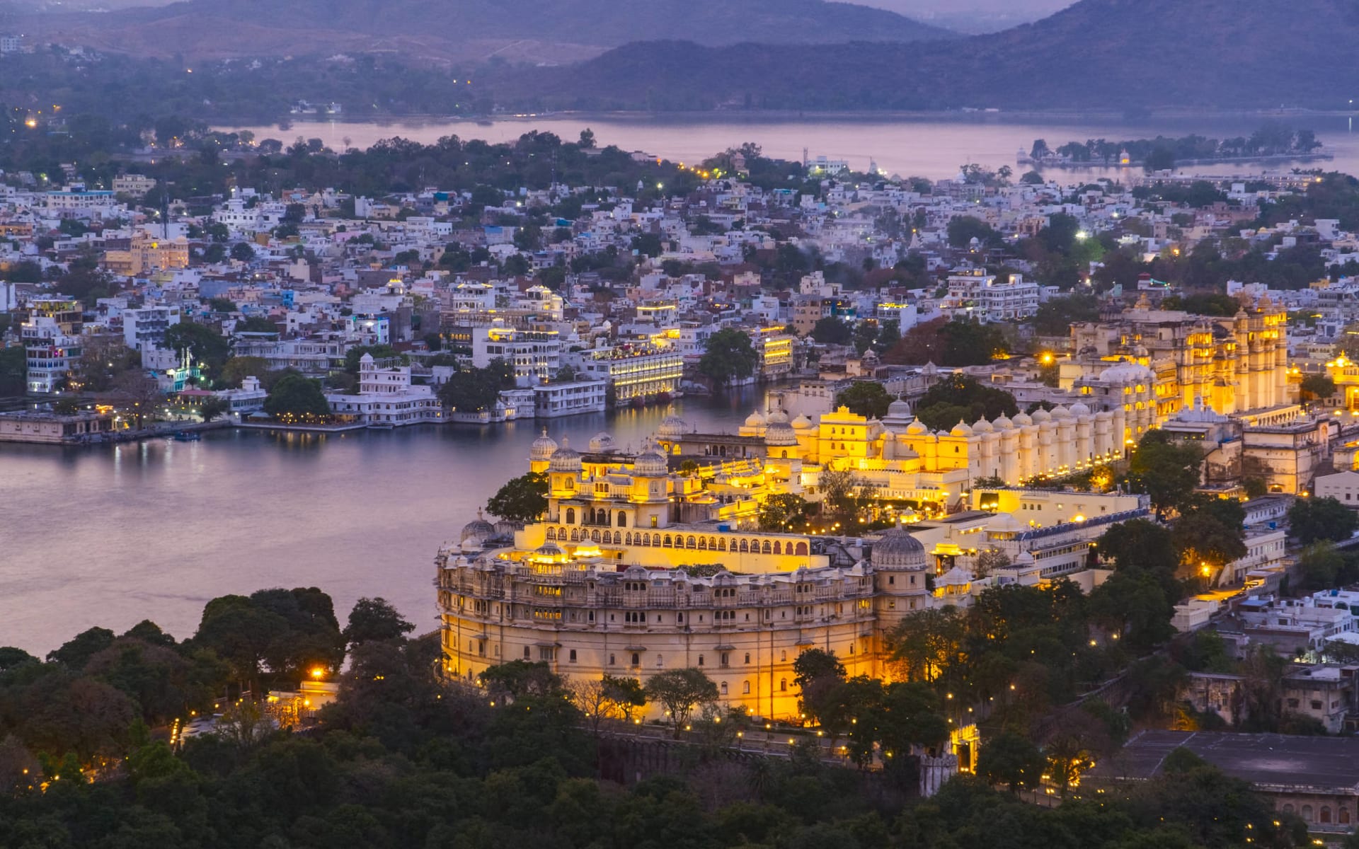 Indien für Geniesser ab Delhi: Udaipur City with Lake Pichola