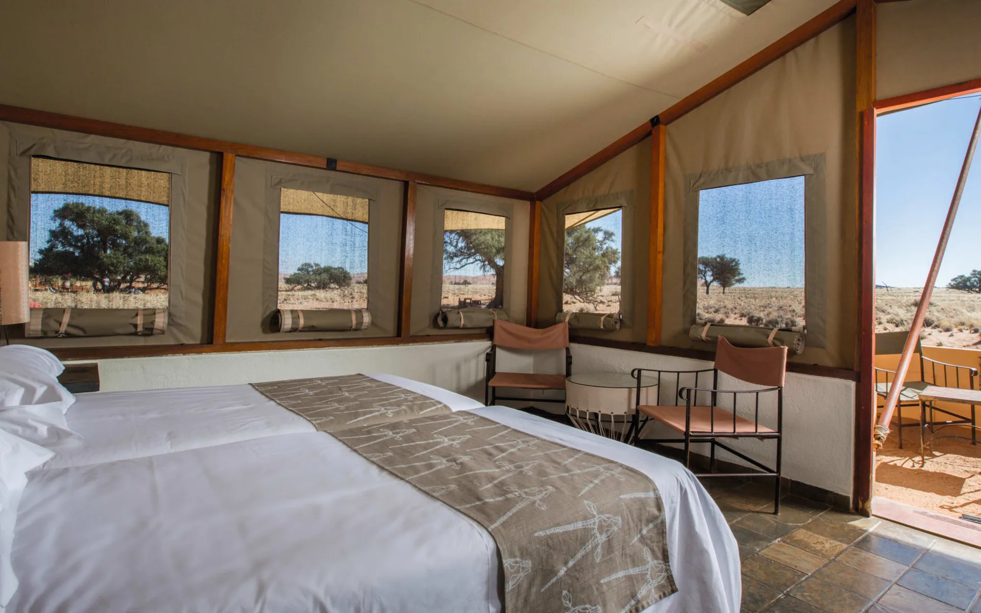 Sossusvlei Lodge in Sesriem: Zimmer Sossusvlei Lodge Queenbed